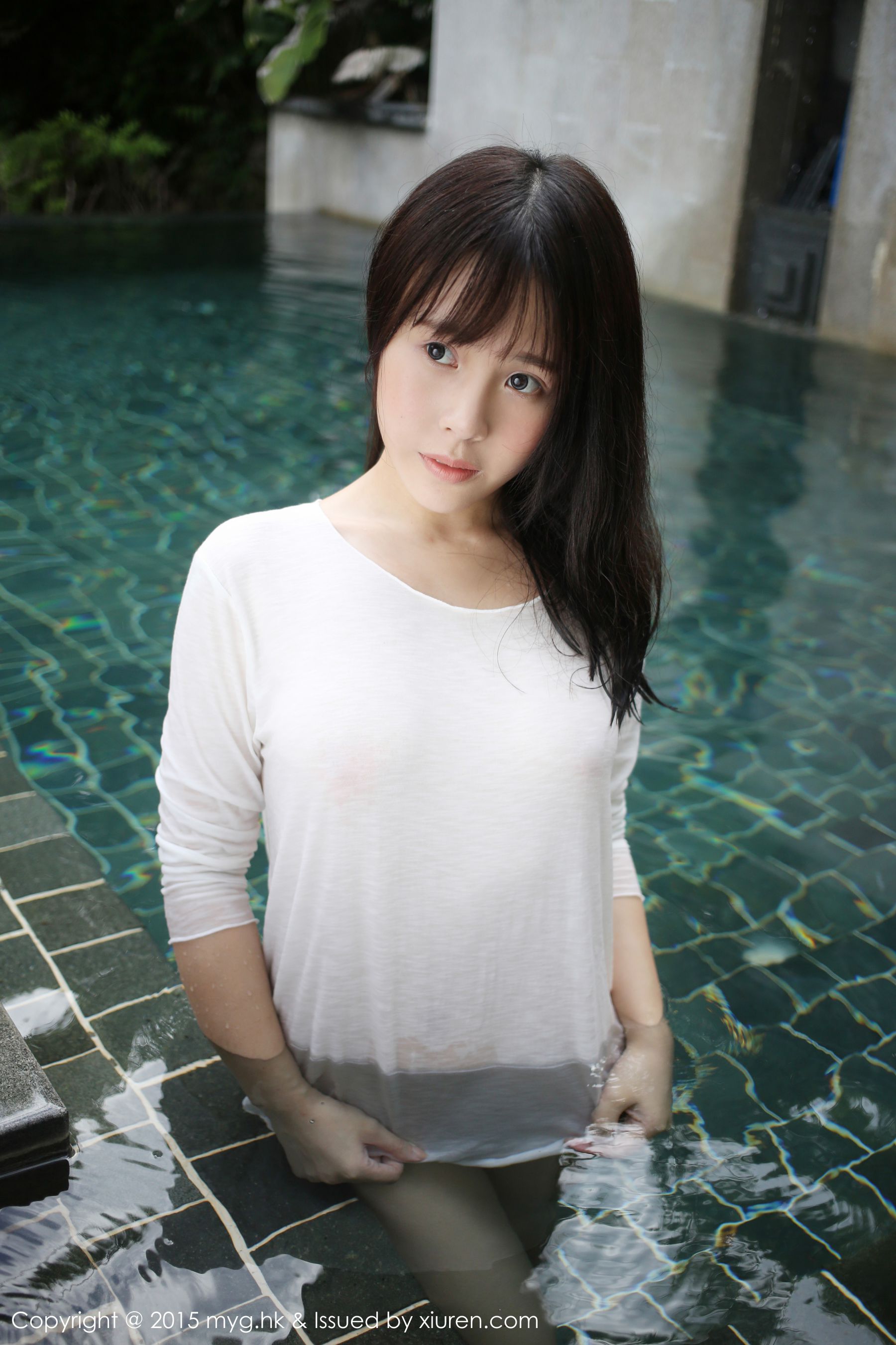 Evelyn艾莉《泳池湿身》 美媛馆 Vol.180