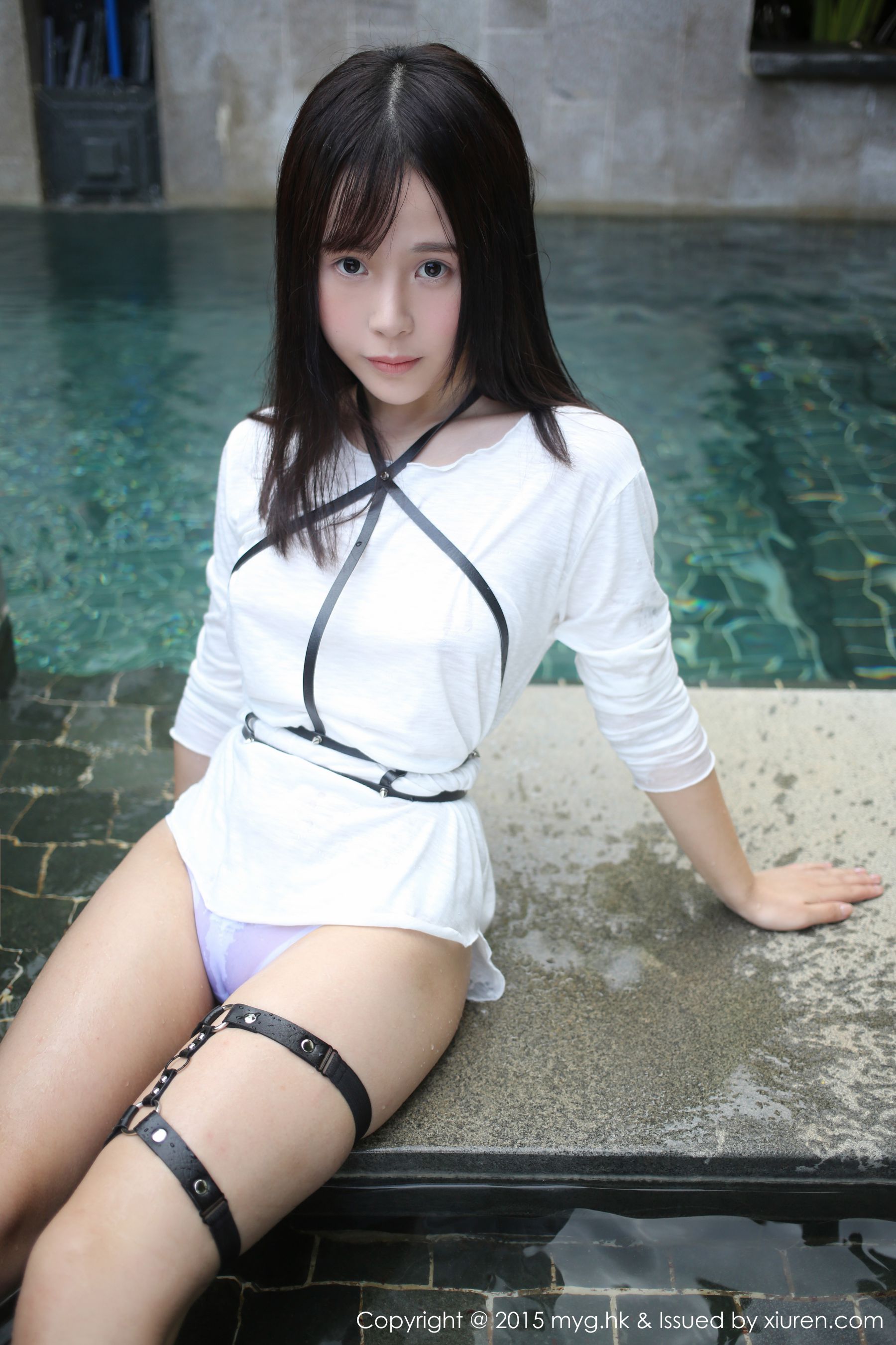 Evelyn艾莉《黑丝吊袜+泳池湿身》 美媛馆 Vol.170插图9
