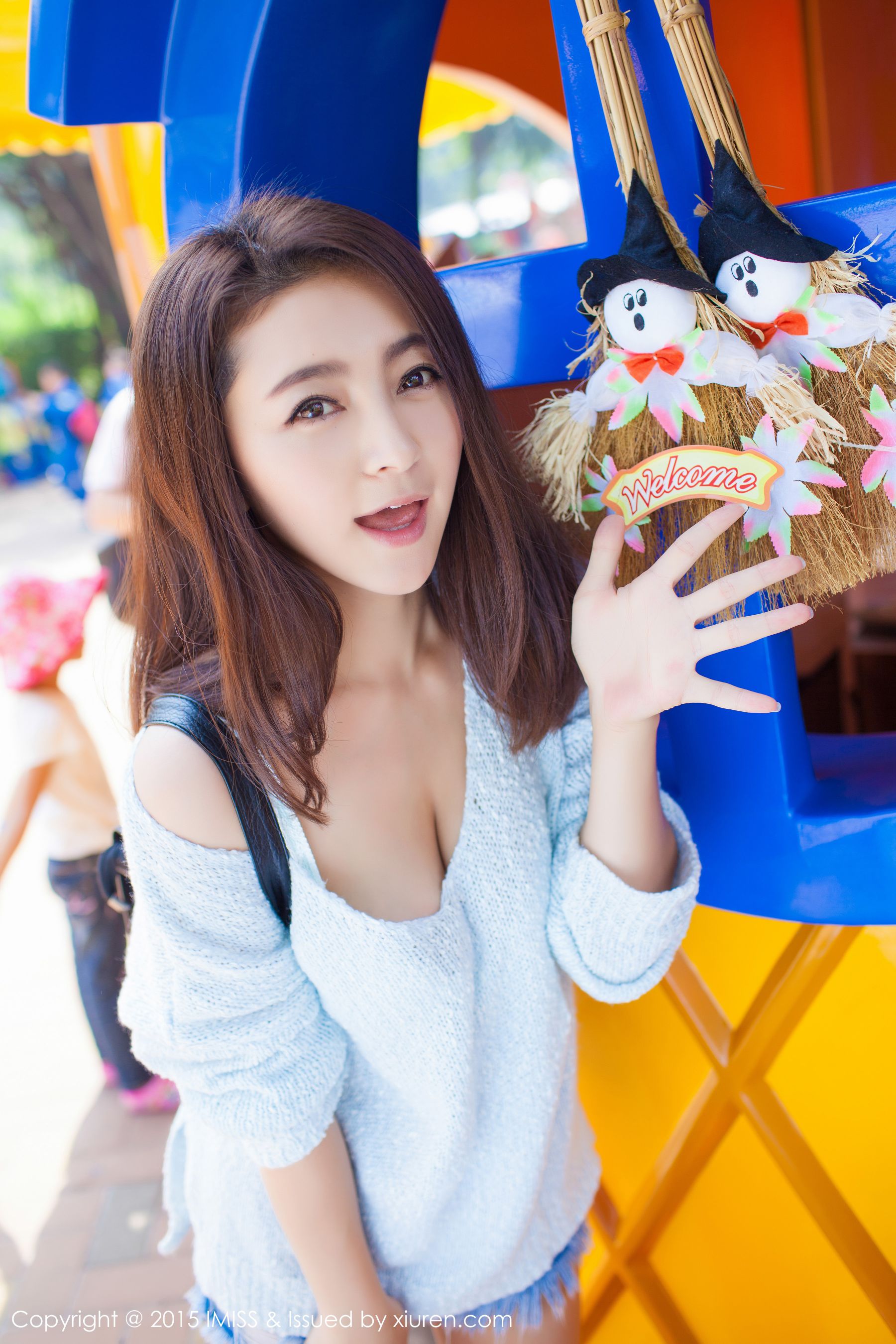夏茉GIGI《牛仔热裤街拍》 爱蜜社IMiss Vol.049插图7