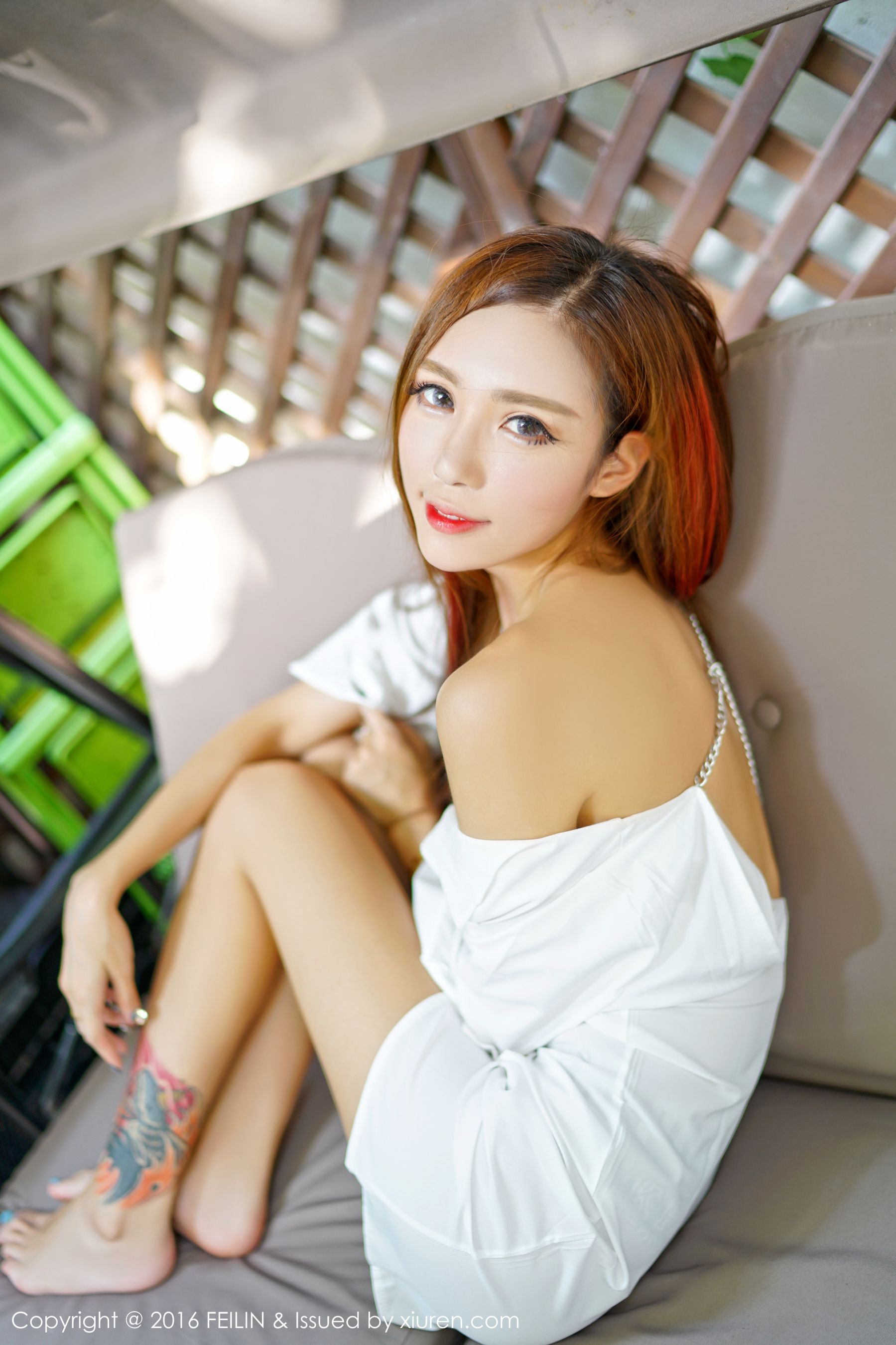 梦小楠小夜猫《美貌、身材与才艺集齐完美一身的女神主播》 嗲囡囡 Vol.055插图4