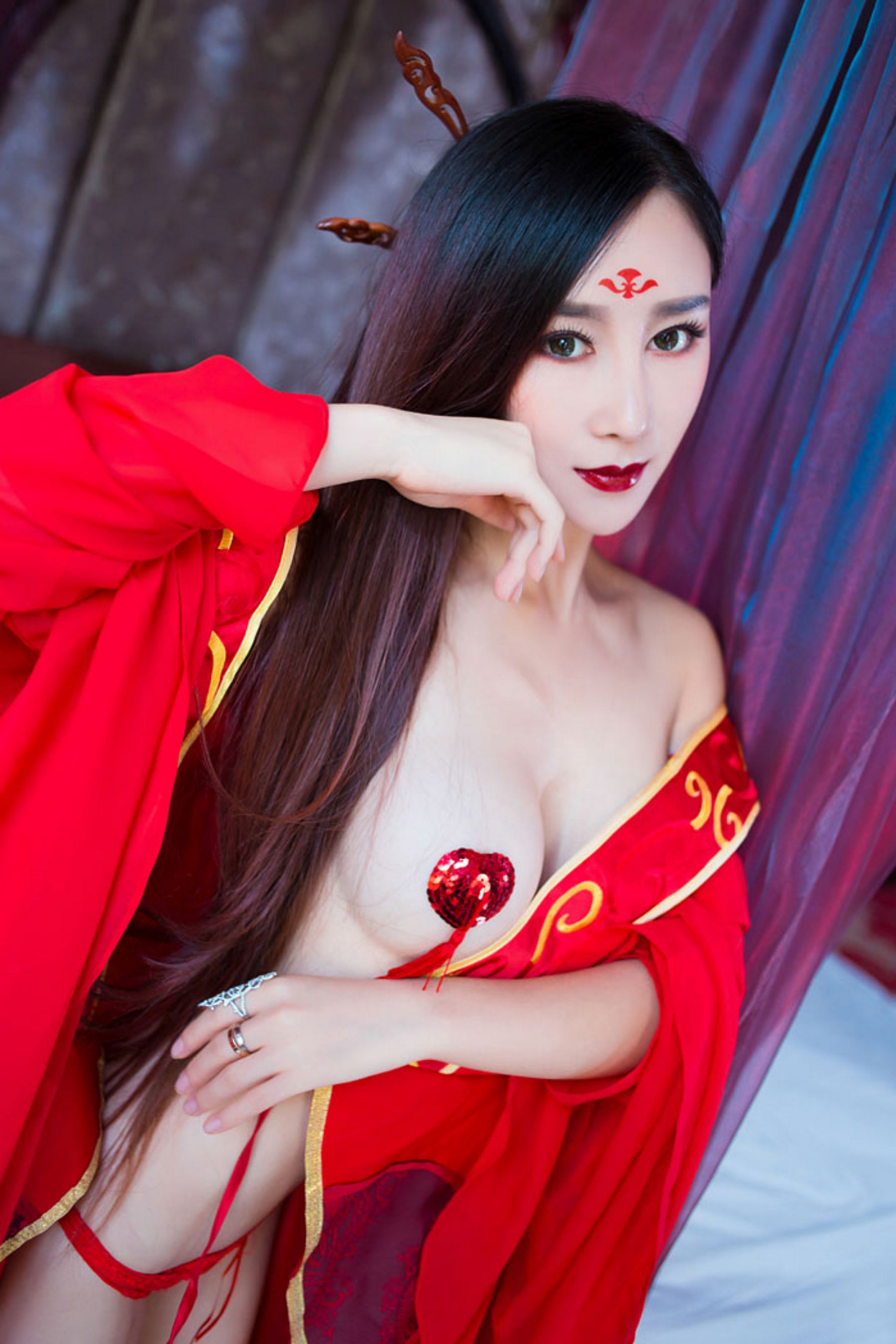 邹晶晶《花千骨 ? 魔化》COS 秀人网 No.382插图2