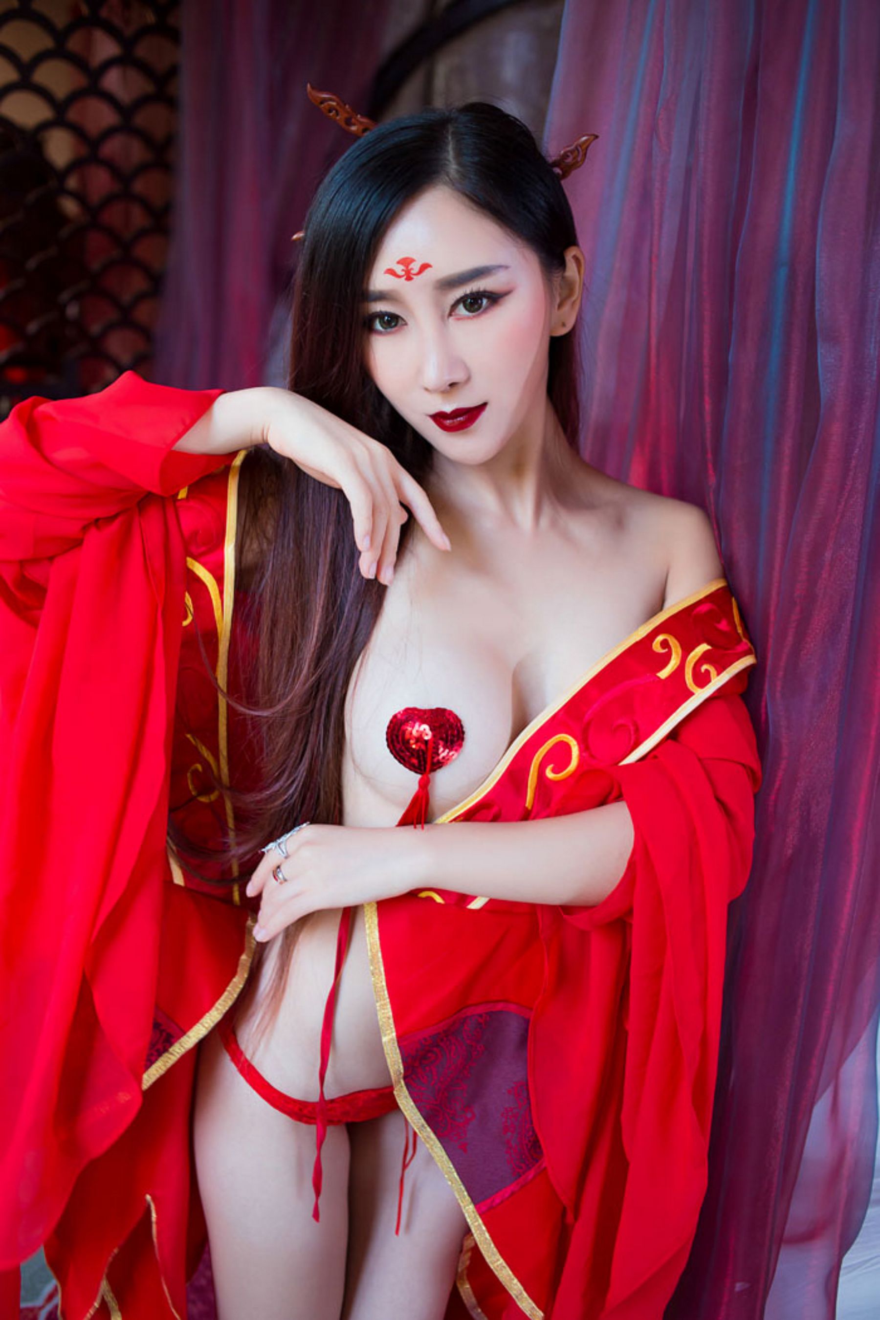 邹晶晶《花千骨 ? 魔化》COS 秀人网 No.382插图1