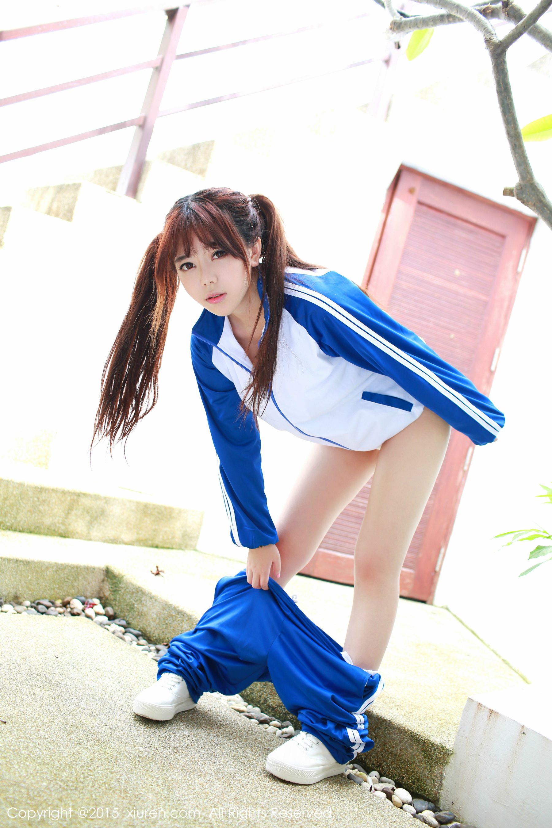 刘飞儿Faye《校服诱惑+比基尼》 秀人网 No.430插图8