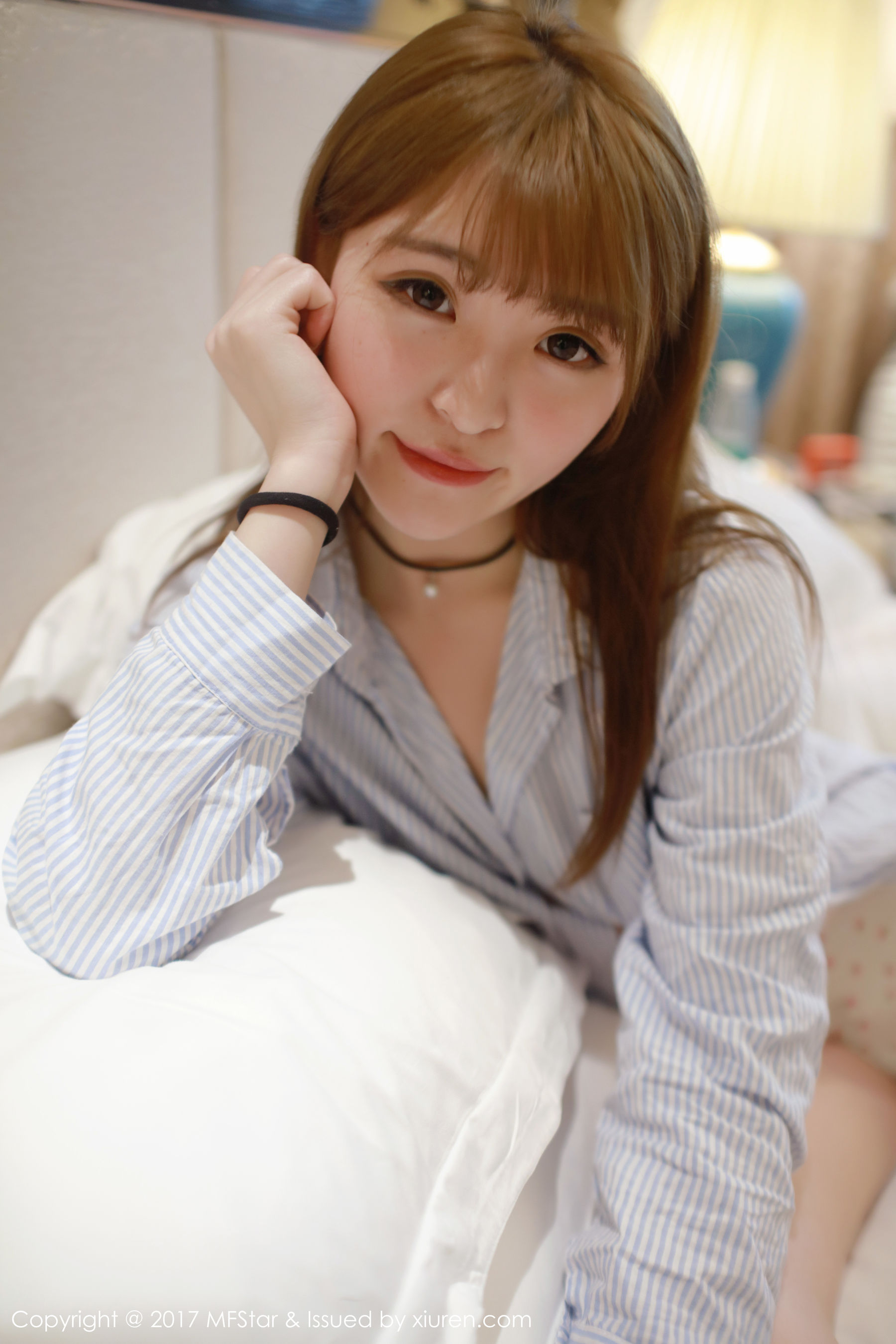 伊小七MoMo《草莓内裤+衬衫系列》 模范学院 Vol.096插图8