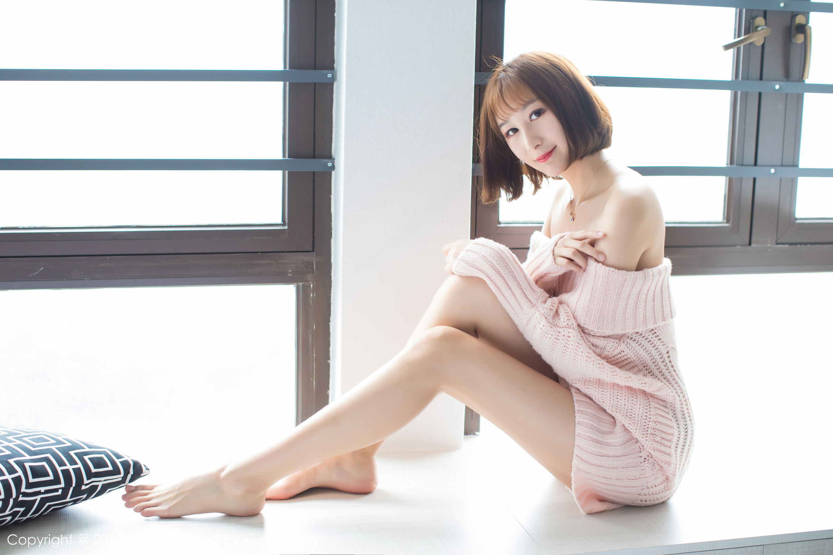 九尾Ivy-《性感极致的丝袜美腿诱惑》 爱蜜社IMiss Vol.240插图3