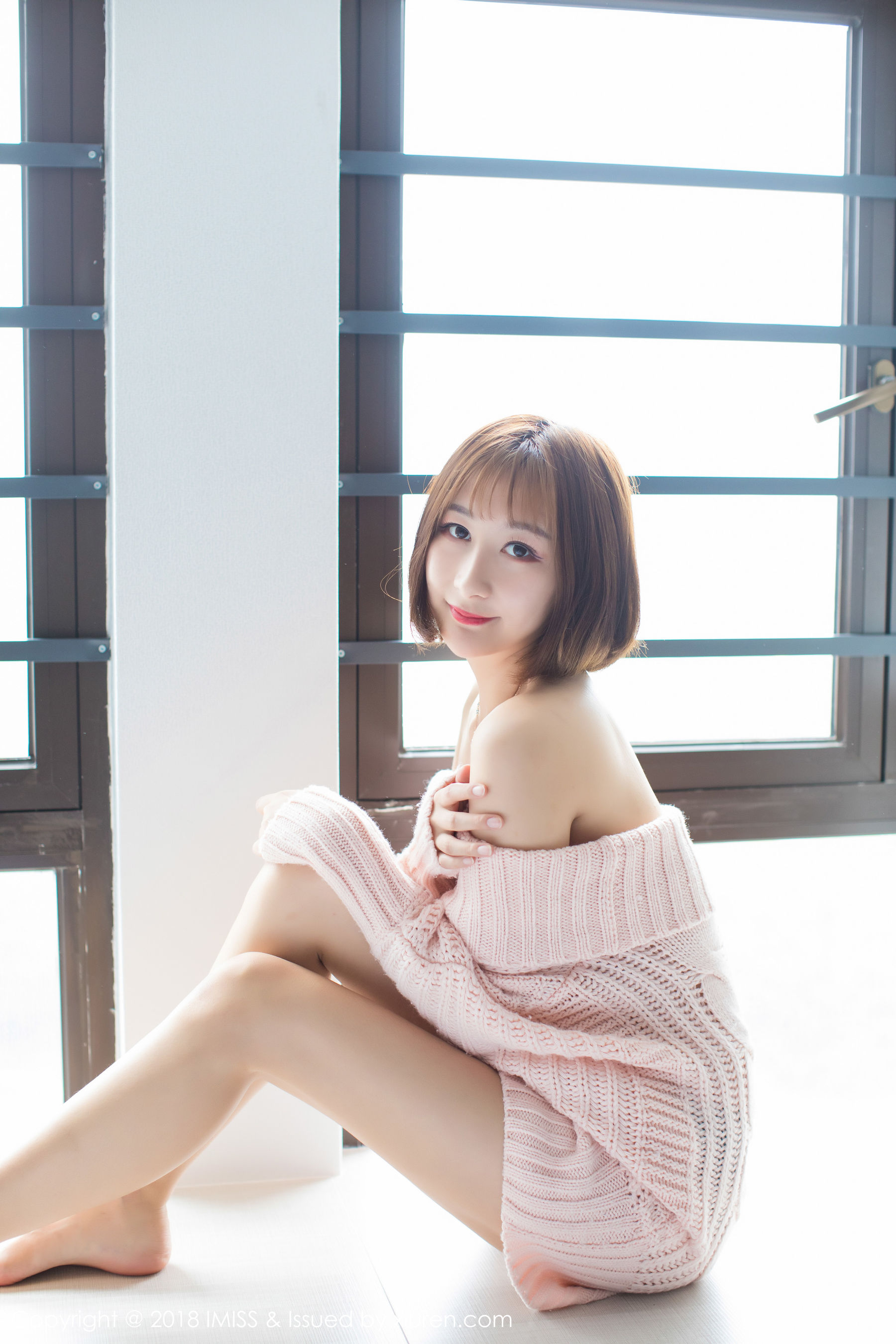 九尾Ivy-《性感极致的丝袜美腿诱惑》 爱蜜社IMiss Vol.240插图2