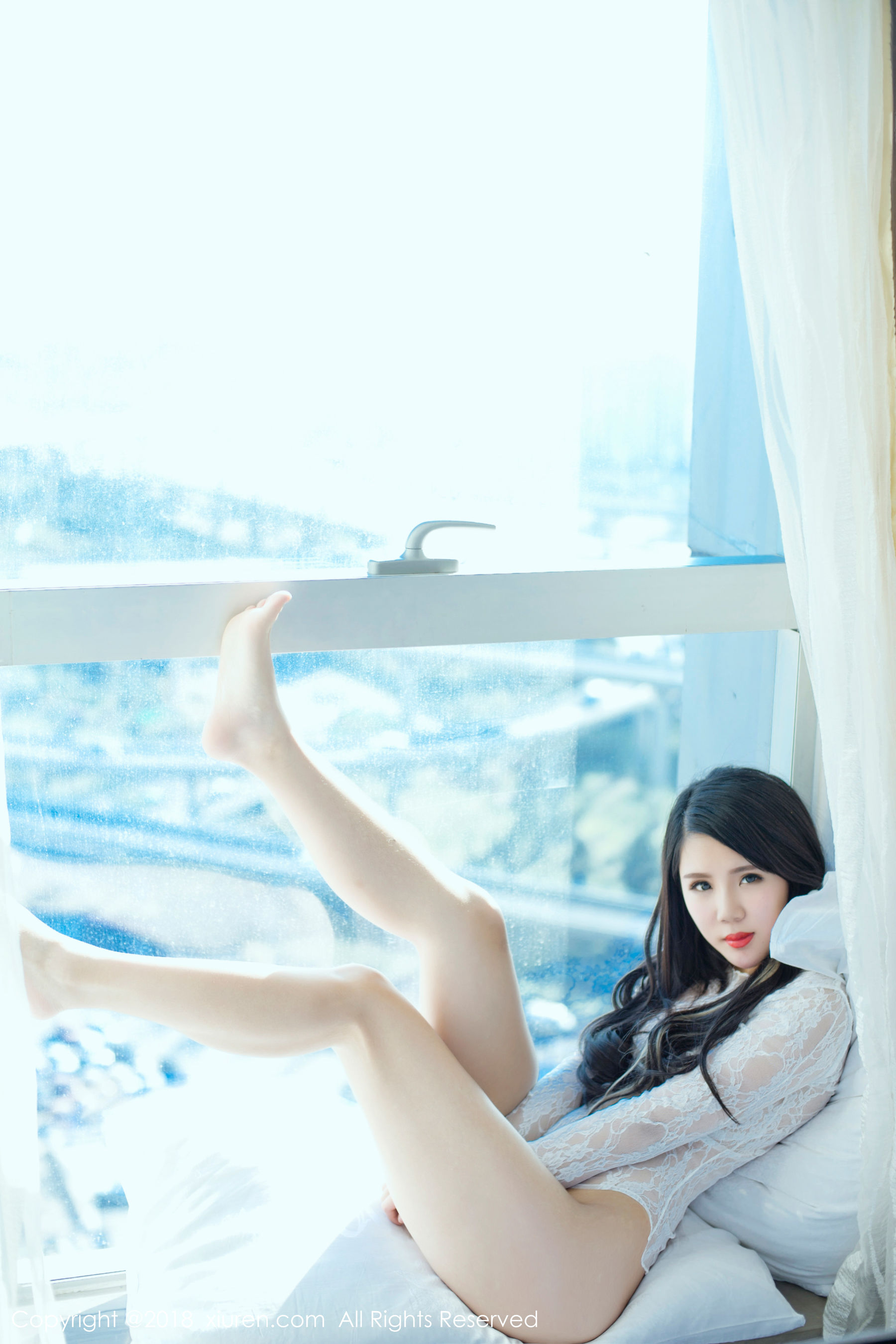 北海大公主《165CM娃娃脸可爱软妹子》 秀人XIUREN No.1011插图4