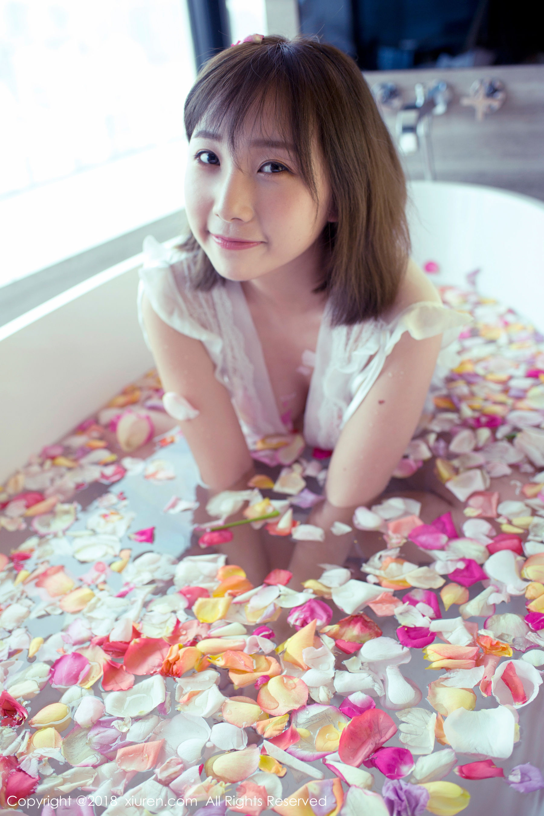 枝恩《短发百变大美女》 秀人网XIUREN No.981插图7