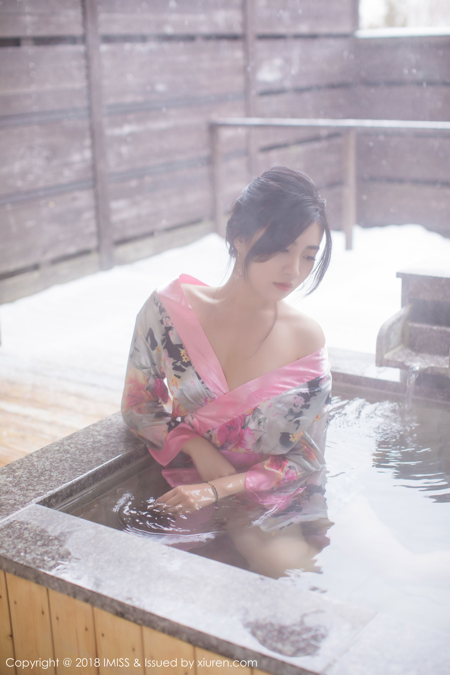 许诺Sabrina《浴池和服+蕾丝美腿》 爱蜜社IMiss Vol.221插图4