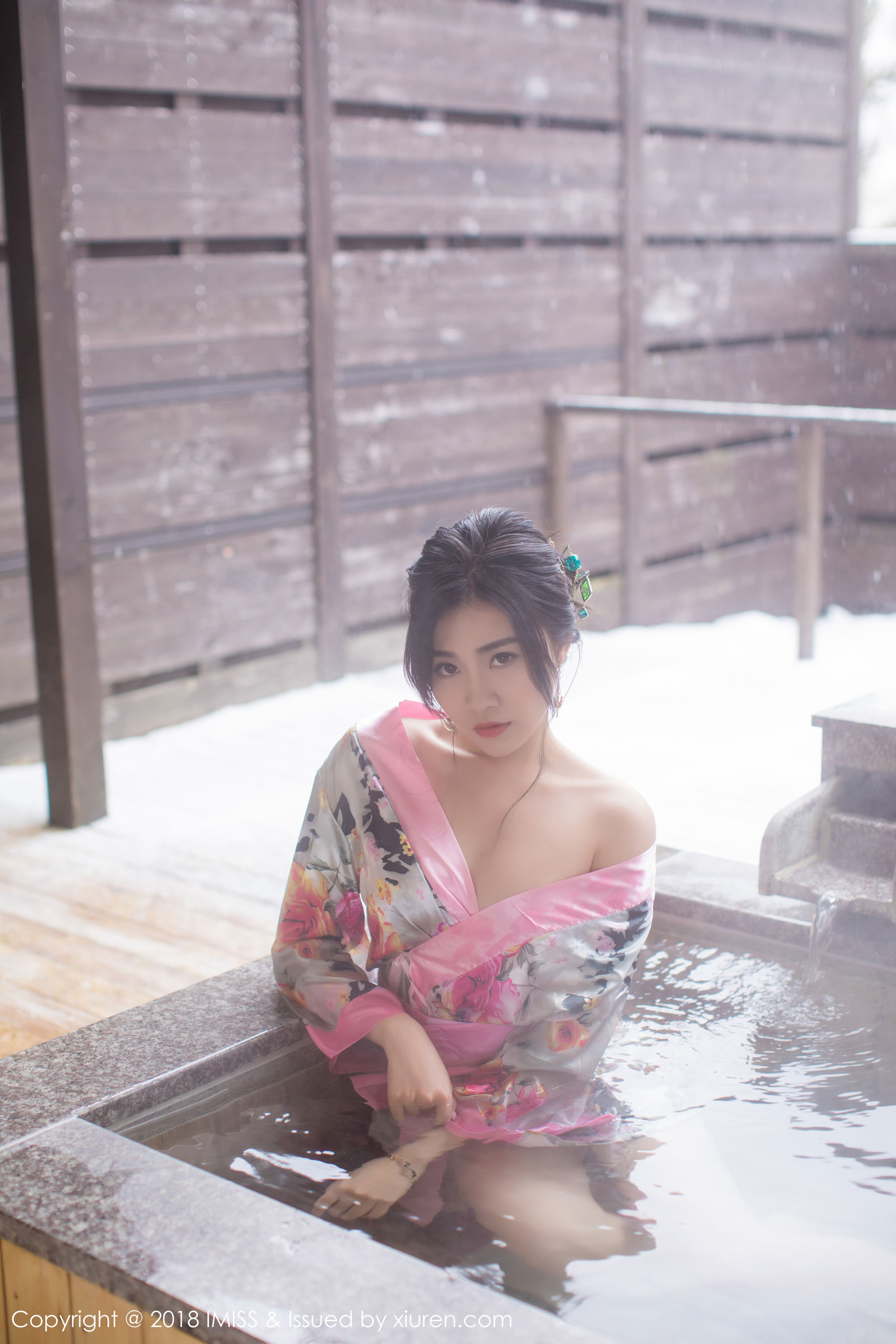 许诺Sabrina《浴池和服+蕾丝美腿》 爱蜜社IMiss Vol.221插图3