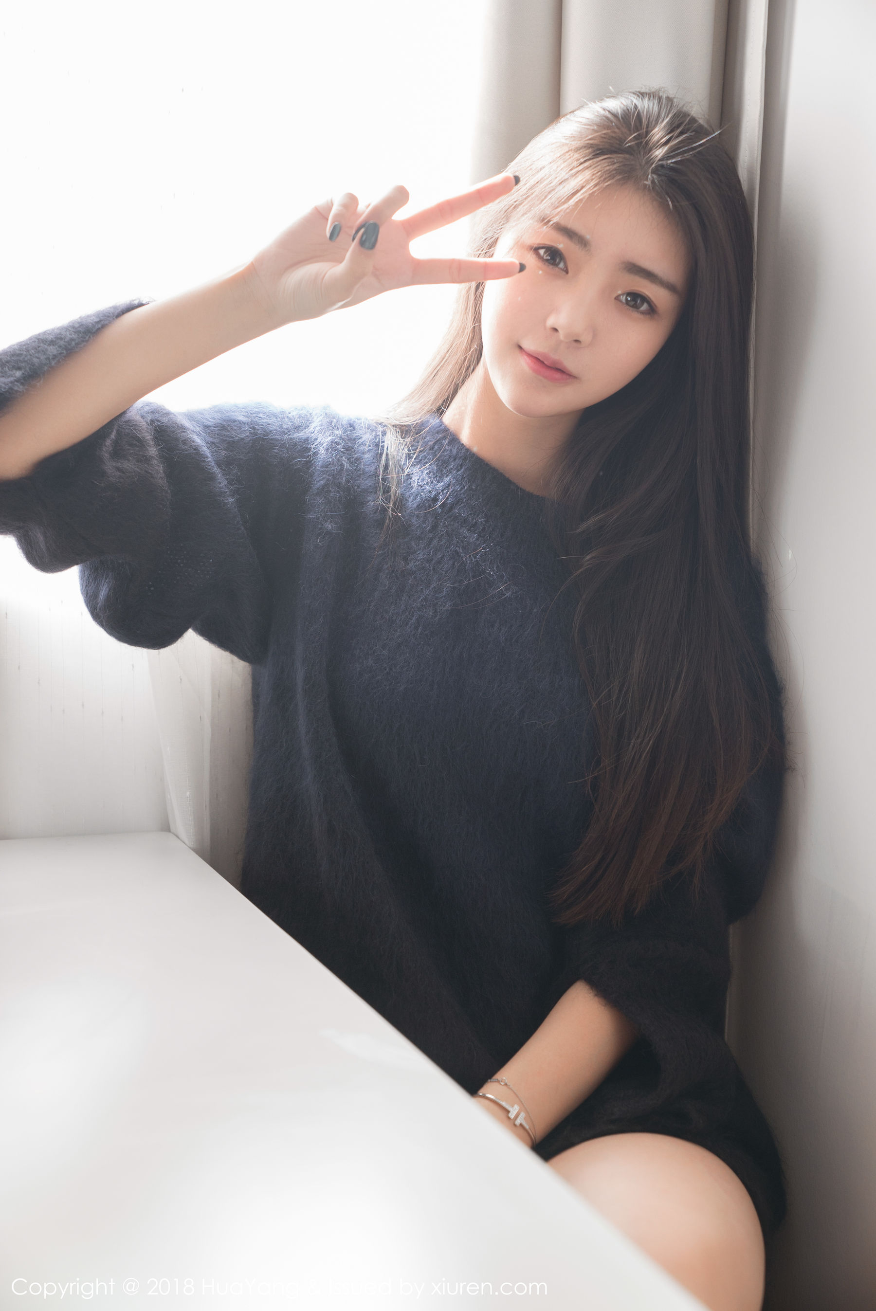 可樂Vicky《毛衣+白衬衫》 花漾 Vol.027插图2