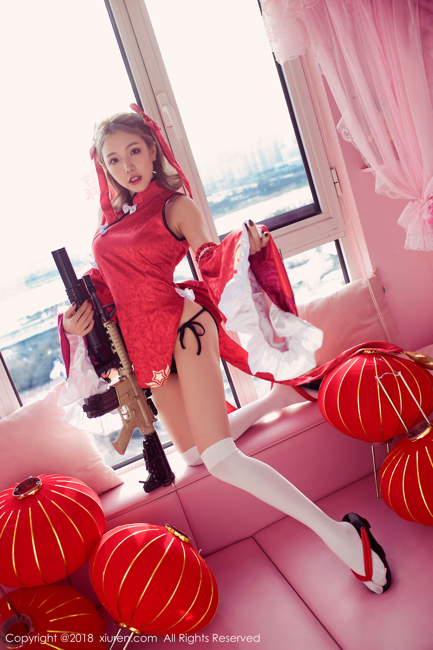 黄楽然《保鲜膜裹身+极品COS枪娘》 秀人 No.911插图3