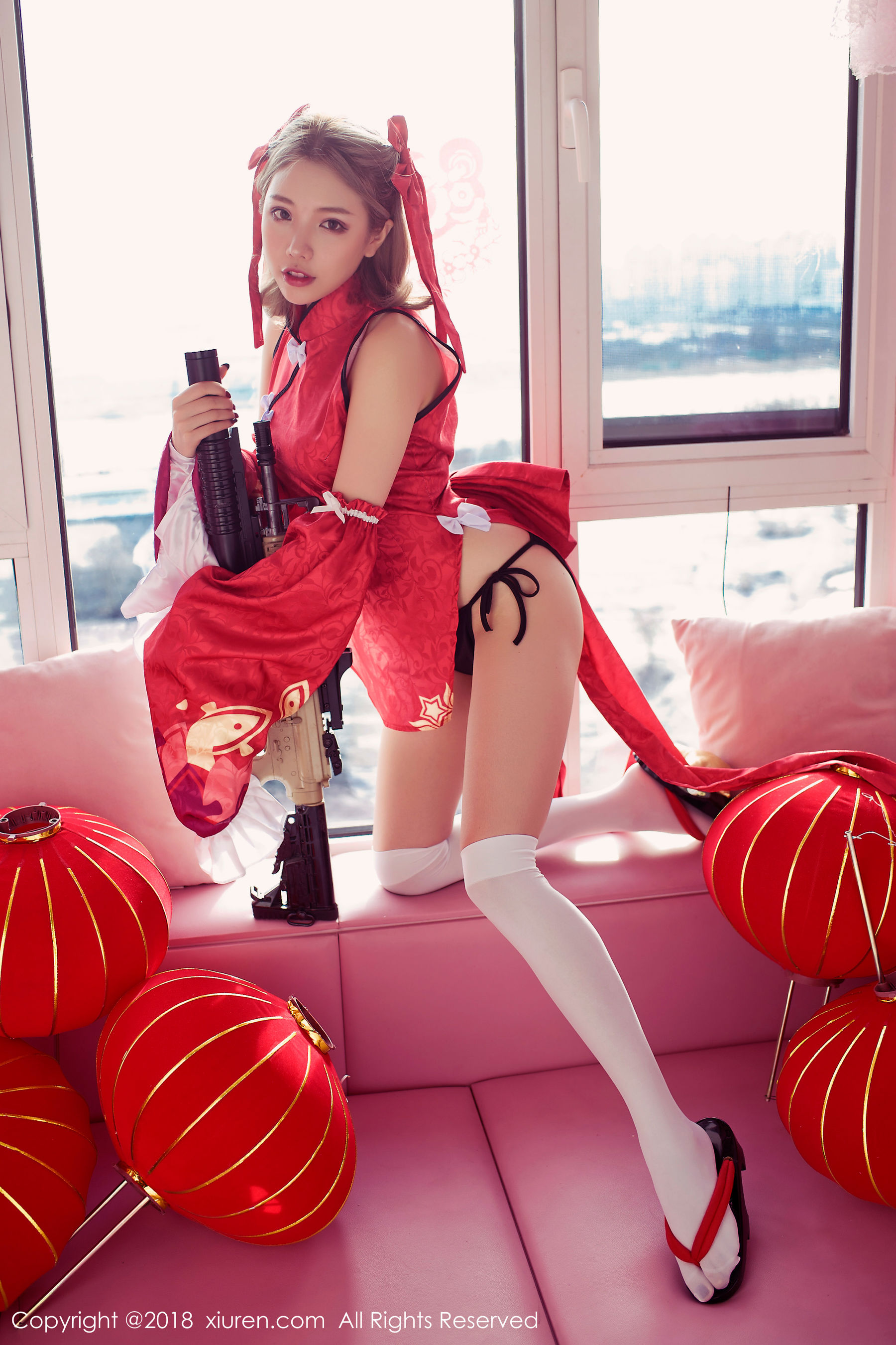 黄楽然《保鲜膜裹身+极品COS枪娘》 秀人 No.911插图4