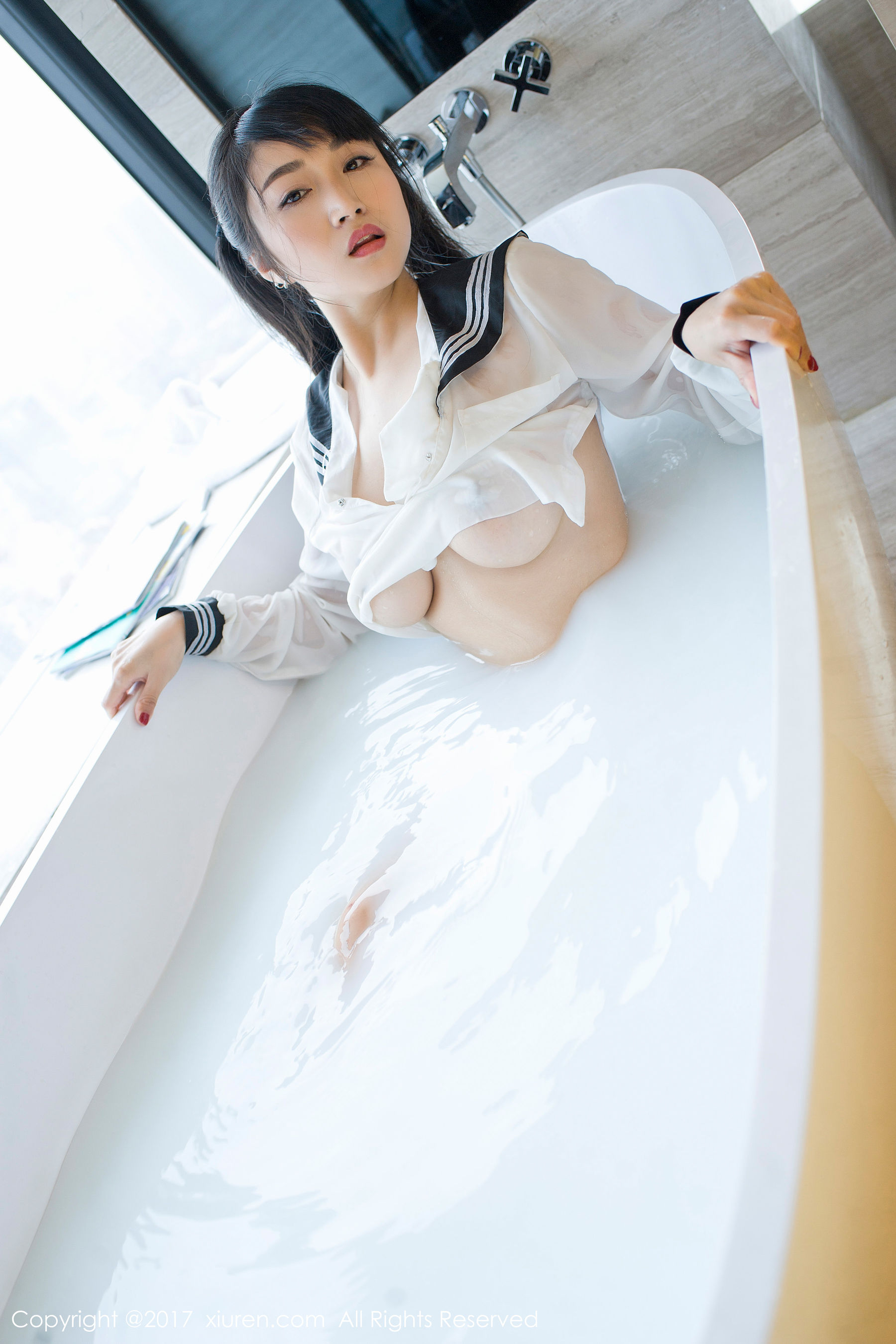 盼盼龙女sunny《牛奶浴学生装+透明学生装+黑色乳贴》 秀人 NO.853插图5