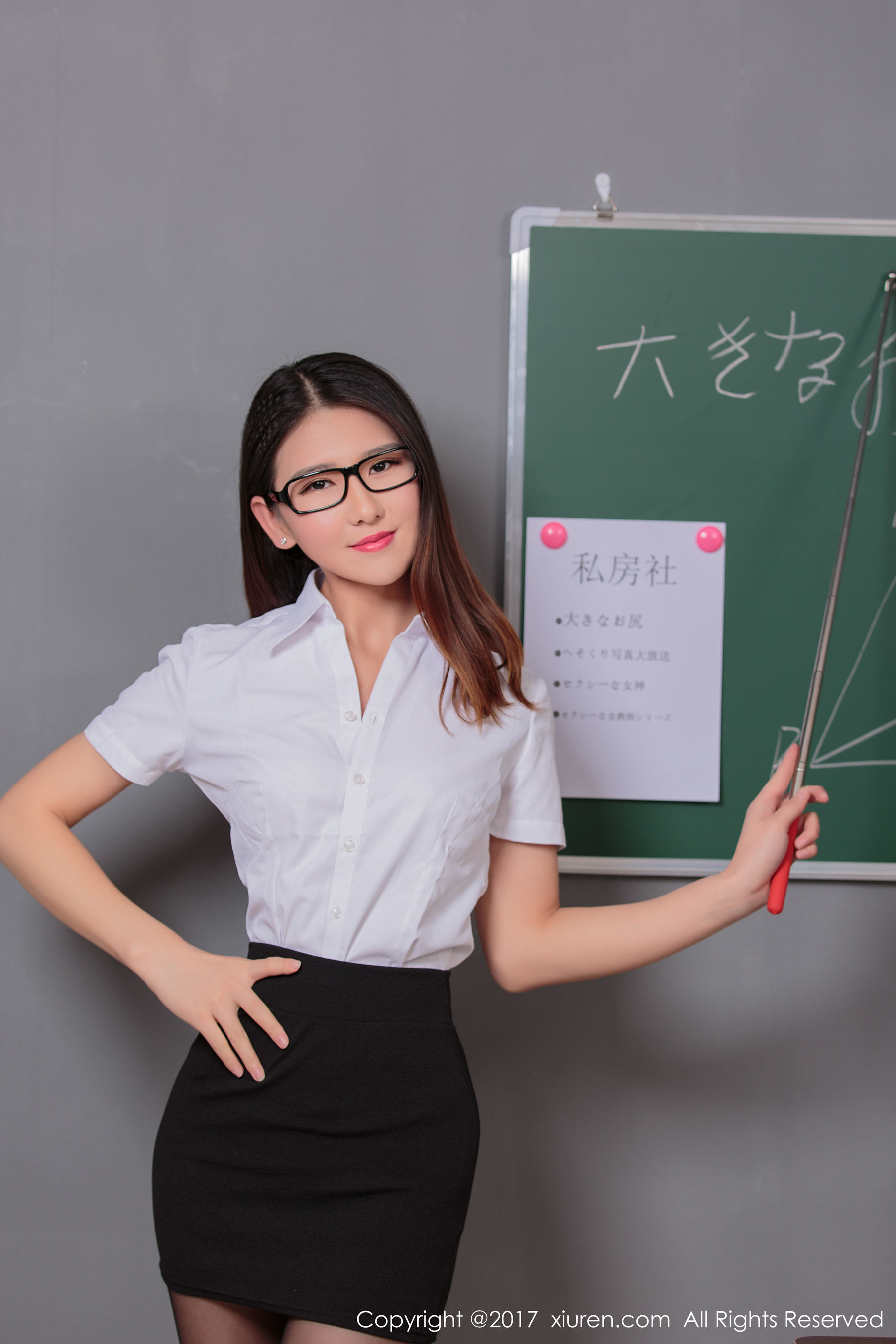 糖果儿《制服黑丝教鞭诱惑力》 秀人 NO.869插图6