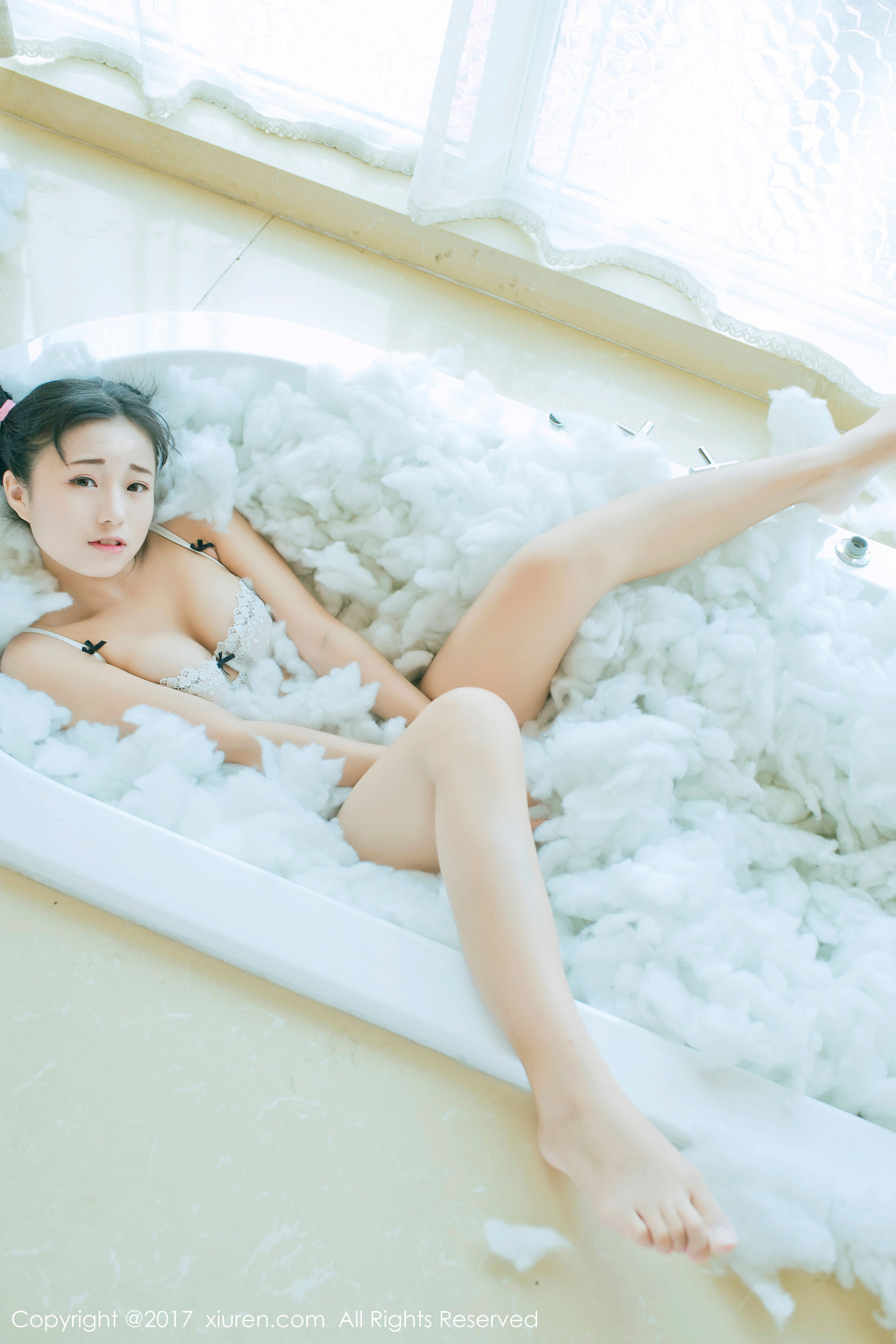 仓井优香《白色蕾丝吊带系列+连体日系高中体操服》 秀人XIUREN NO.805插图3