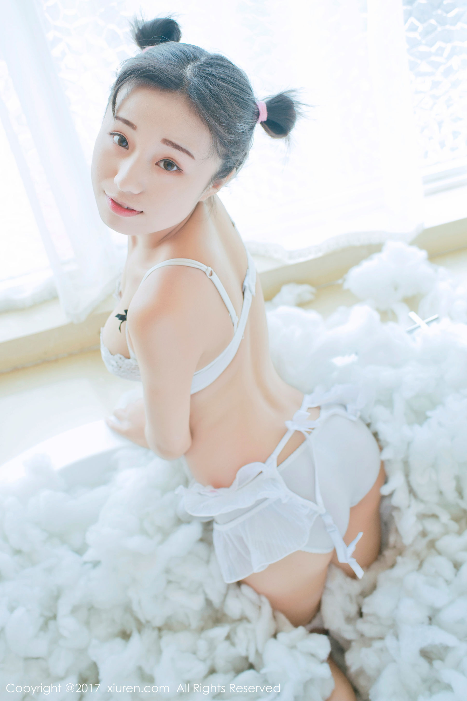 仓井优香《白色蕾丝吊带系列+连体日系高中体操服》 秀人XIUREN NO.805插图1