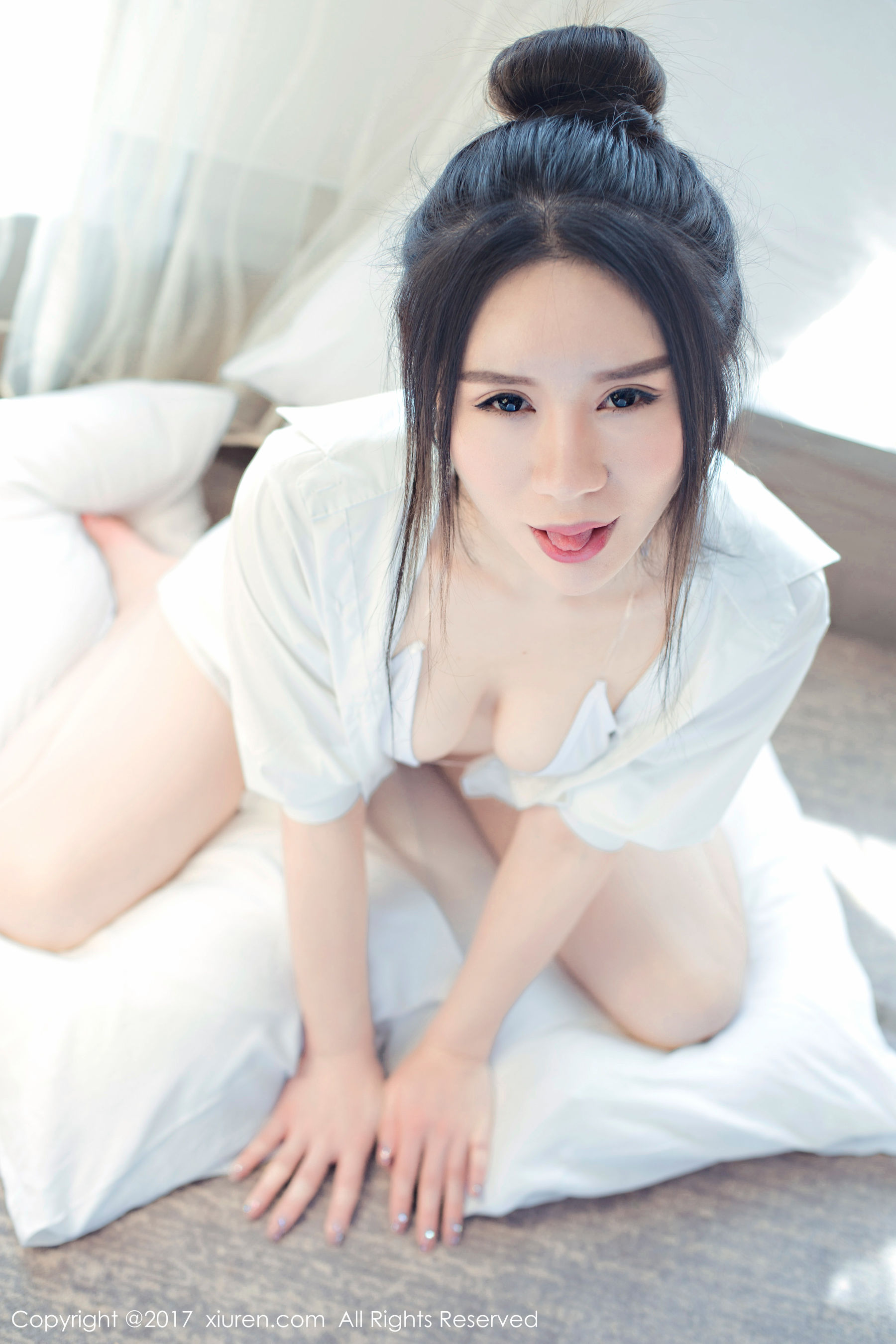 欧阳若依《白色比基尼和大尺度蕾丝女仆死库水》 秀人网XIUREN No.715插图8