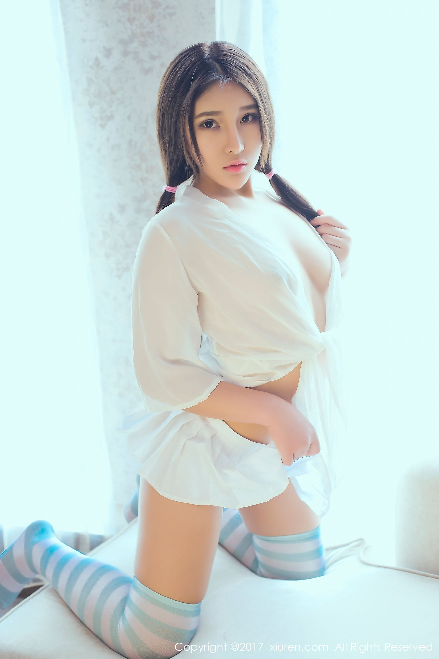 当然是小熊呀《绝好蜜桃臀细腰》 秀人网XIUREN No.783插图1