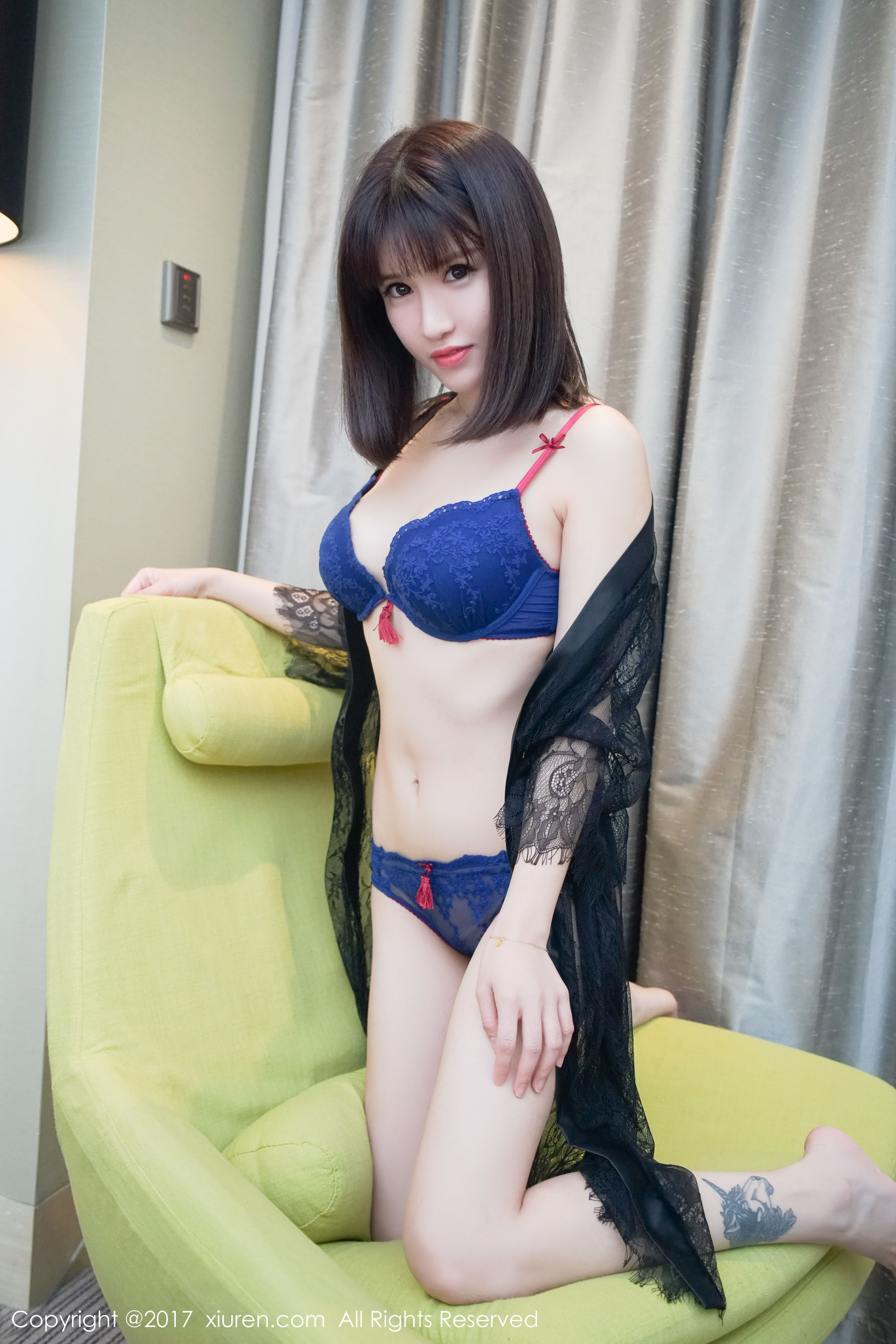 K8傲娇萌萌Vivian《黑色蕾丝魅惑》 秀人网XIUREN No.697插图7