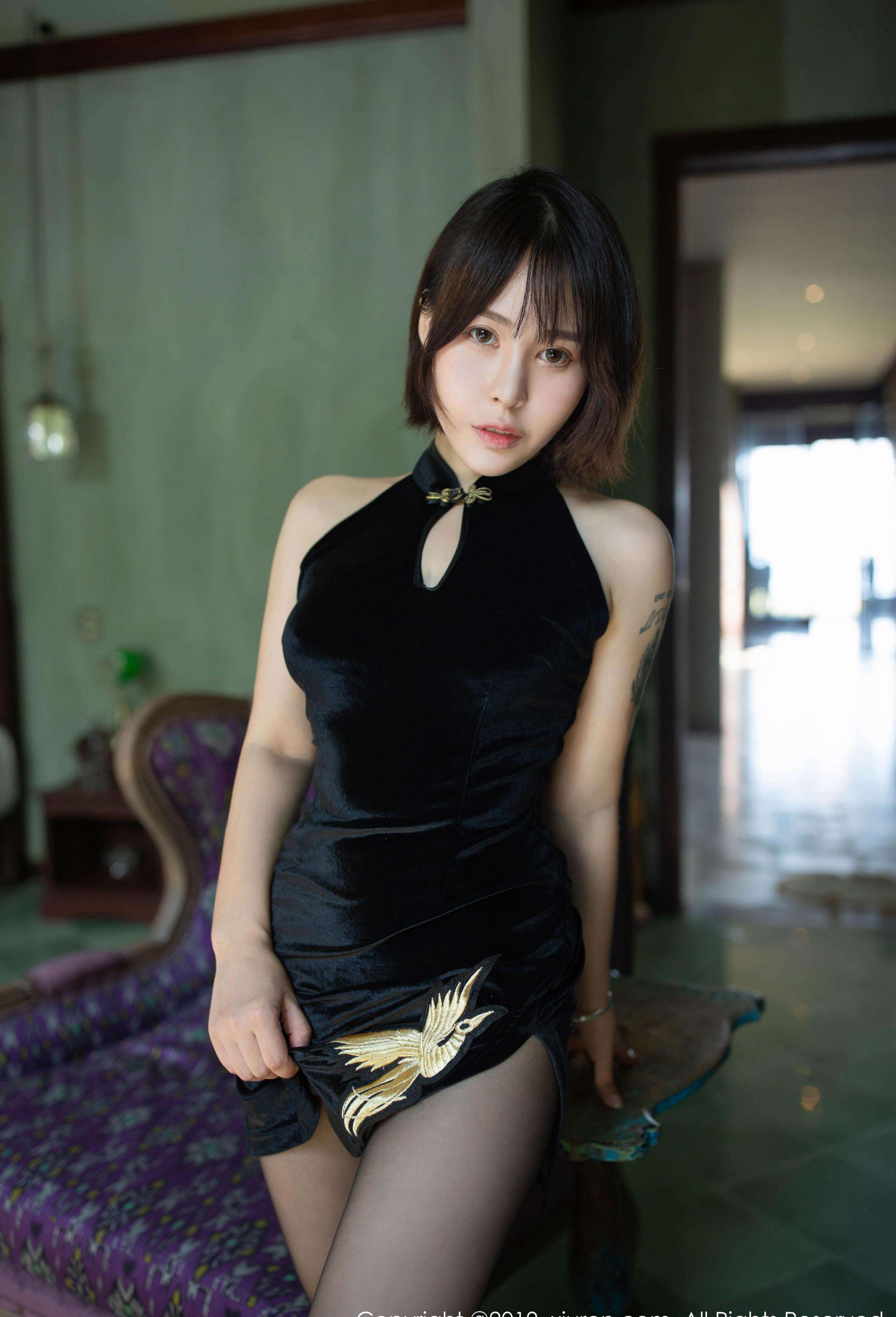 XIUREN秀人网 NO.1773 Evelyn艾莉插图3