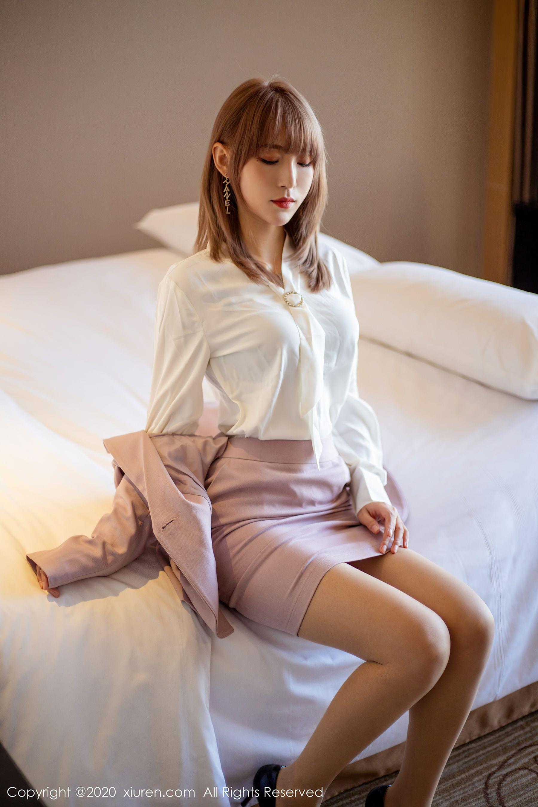 秀人XIUREN No.2304 周慕汐fairy插图3