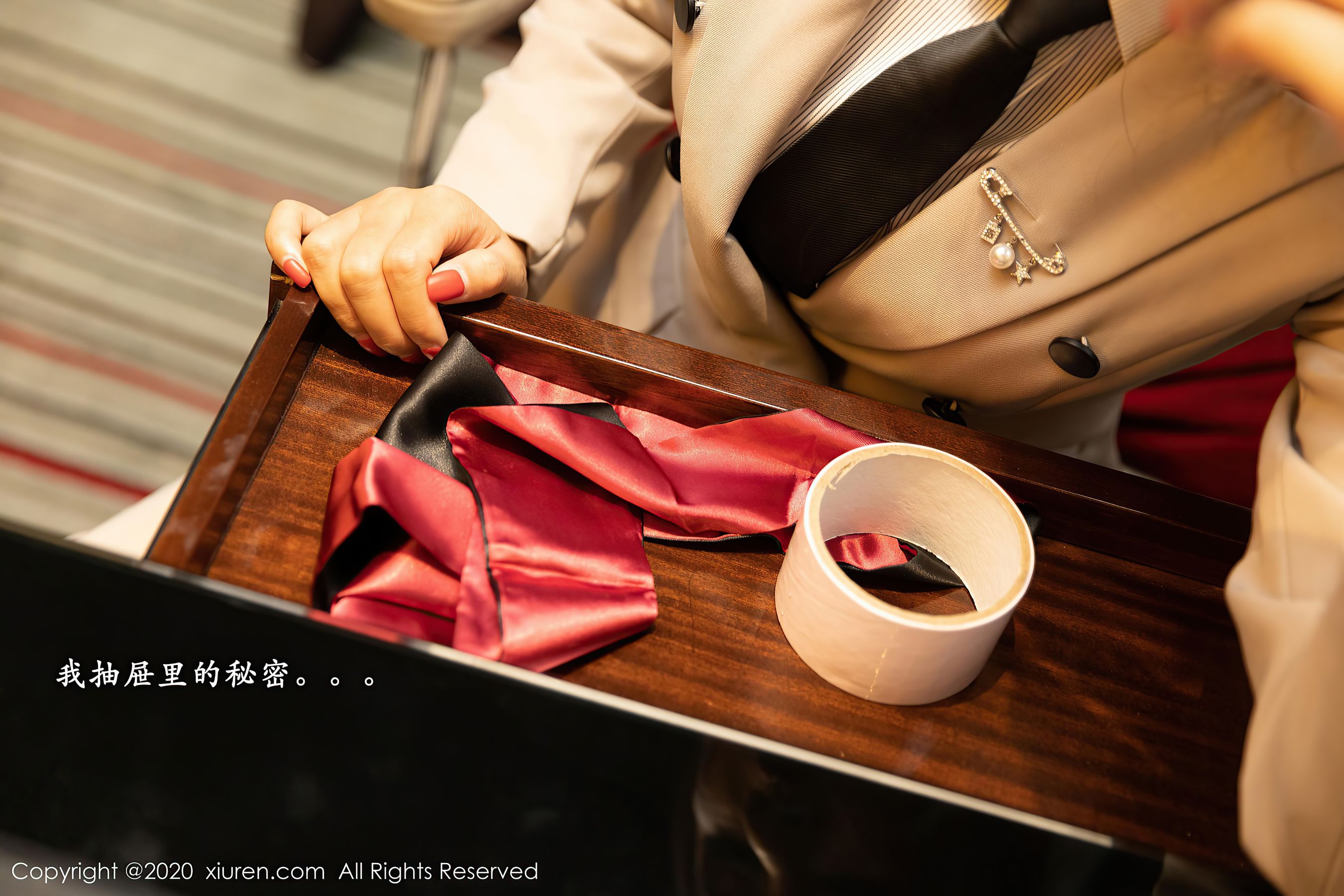 秀人XIUREN No.2857 @周于希Sandy&amp;@Emily顾奈奈插图4
