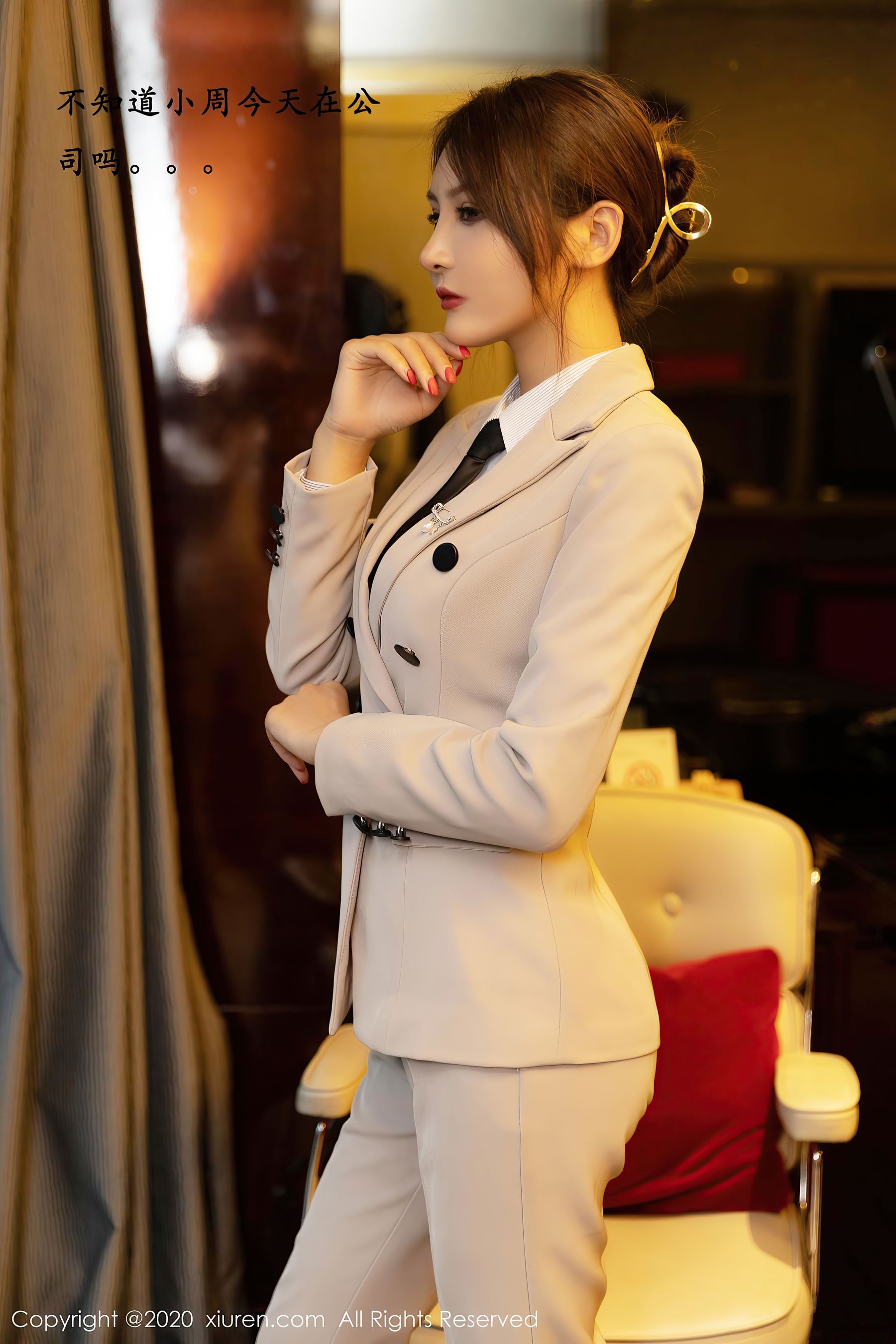 秀人XIUREN No.2857 @周于希Sandy&amp;@Emily顾奈奈插图3
