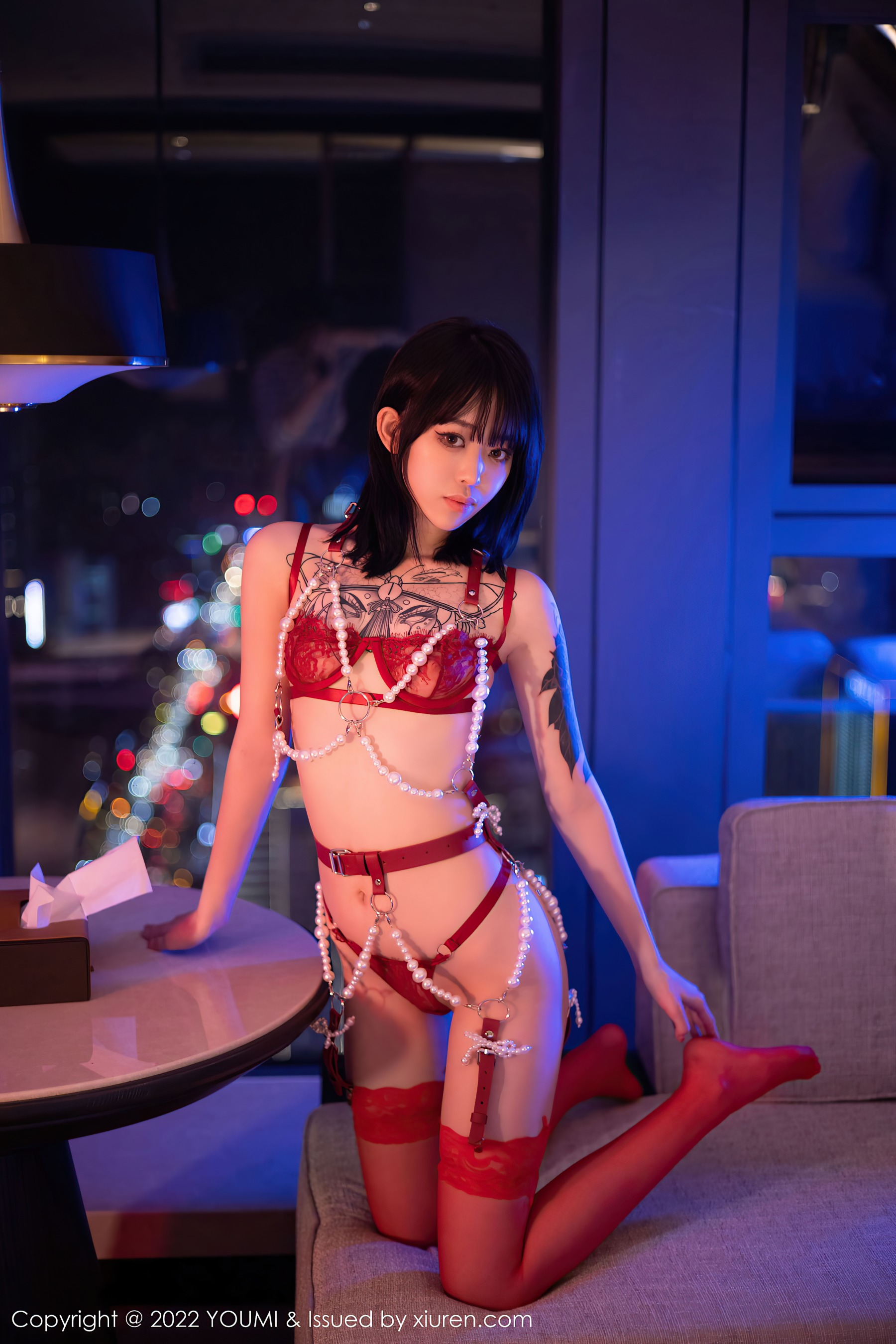 秀人网 No.4805 奶瓶. 制服情调美臀写真插图7