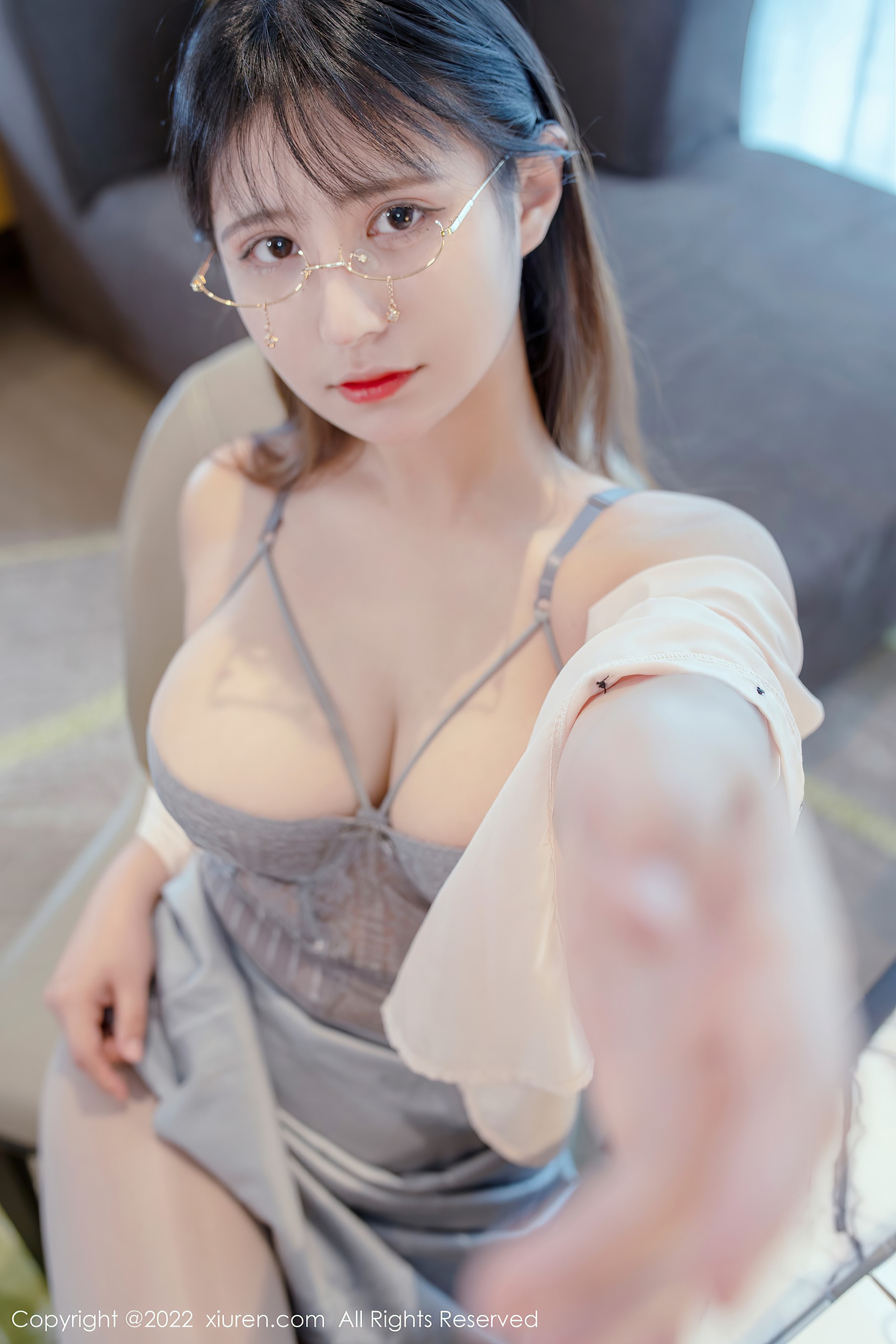 秀人网 No.4808 久久Aimee 可爱美乳妹子写真插图7