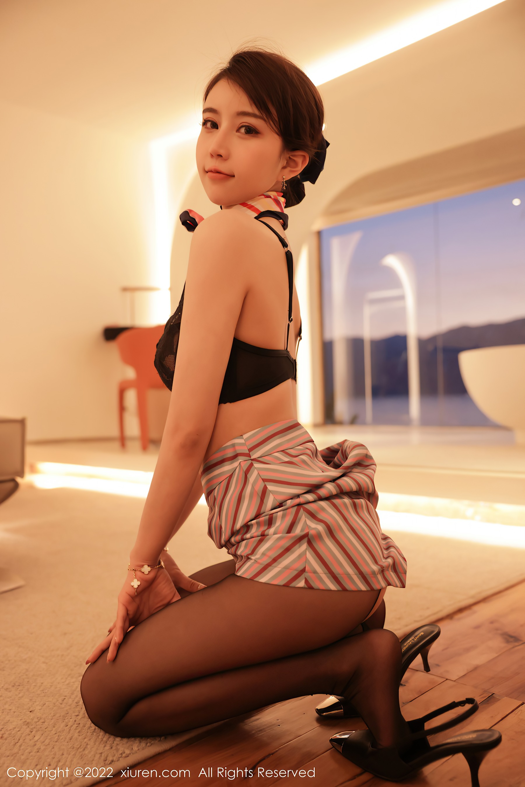 秀人网 No.4824 tina_甜仔 空姐制服蕾丝写真插图8