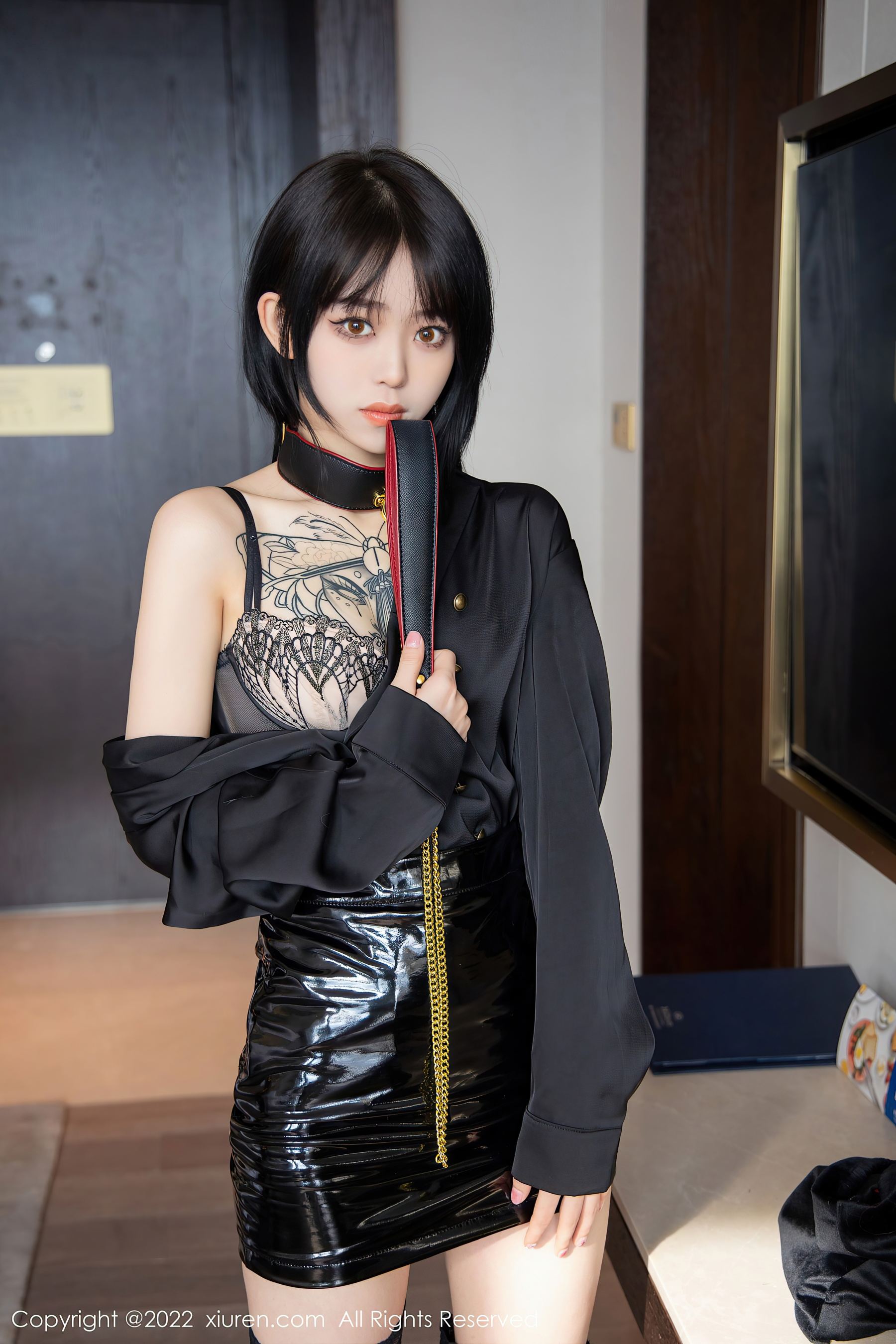 秀人网 No.4927 奶瓶. 黑丝美腿插图5