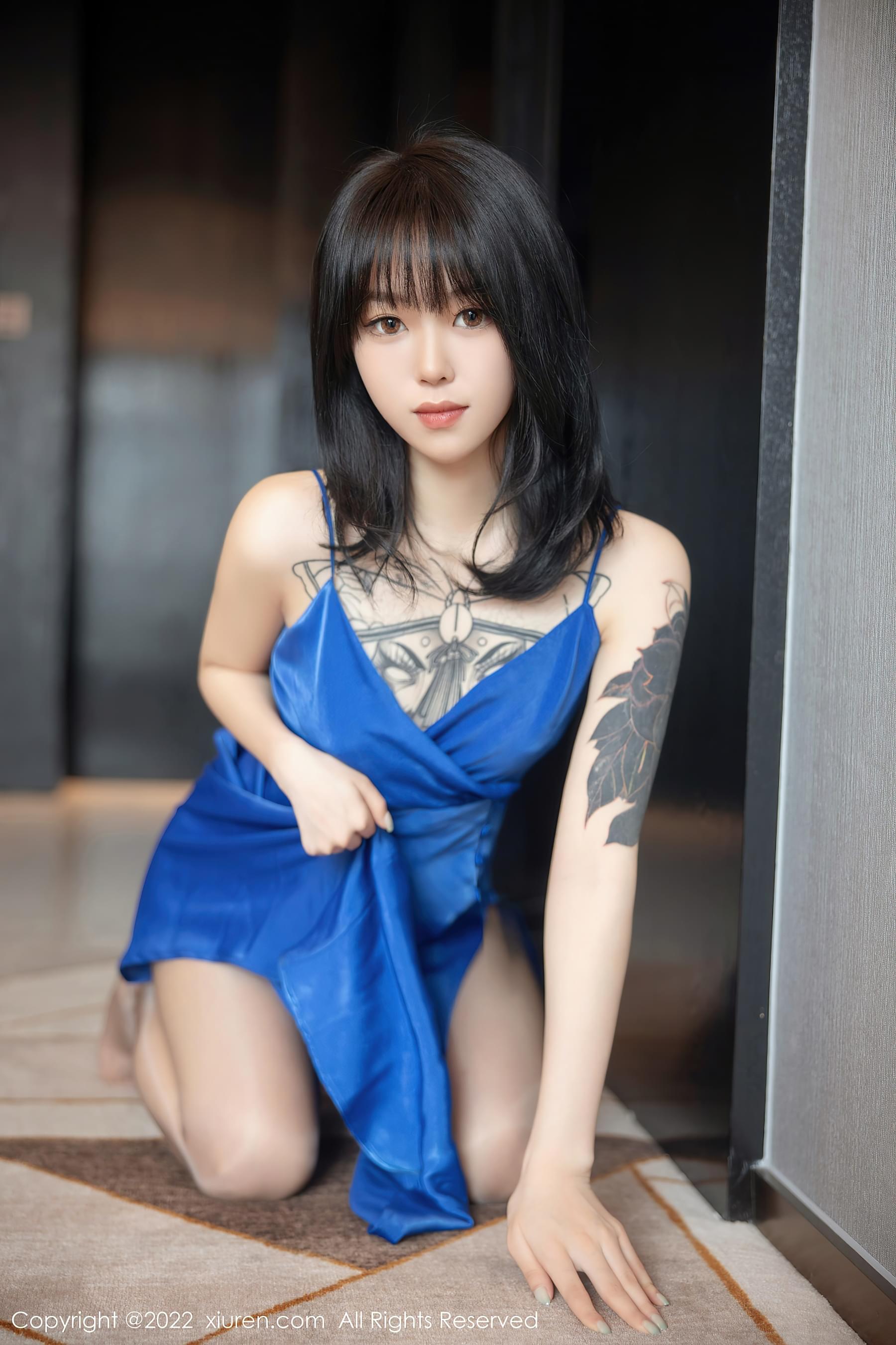 秀人网 No.5165 奶瓶. 吊带裙美腿