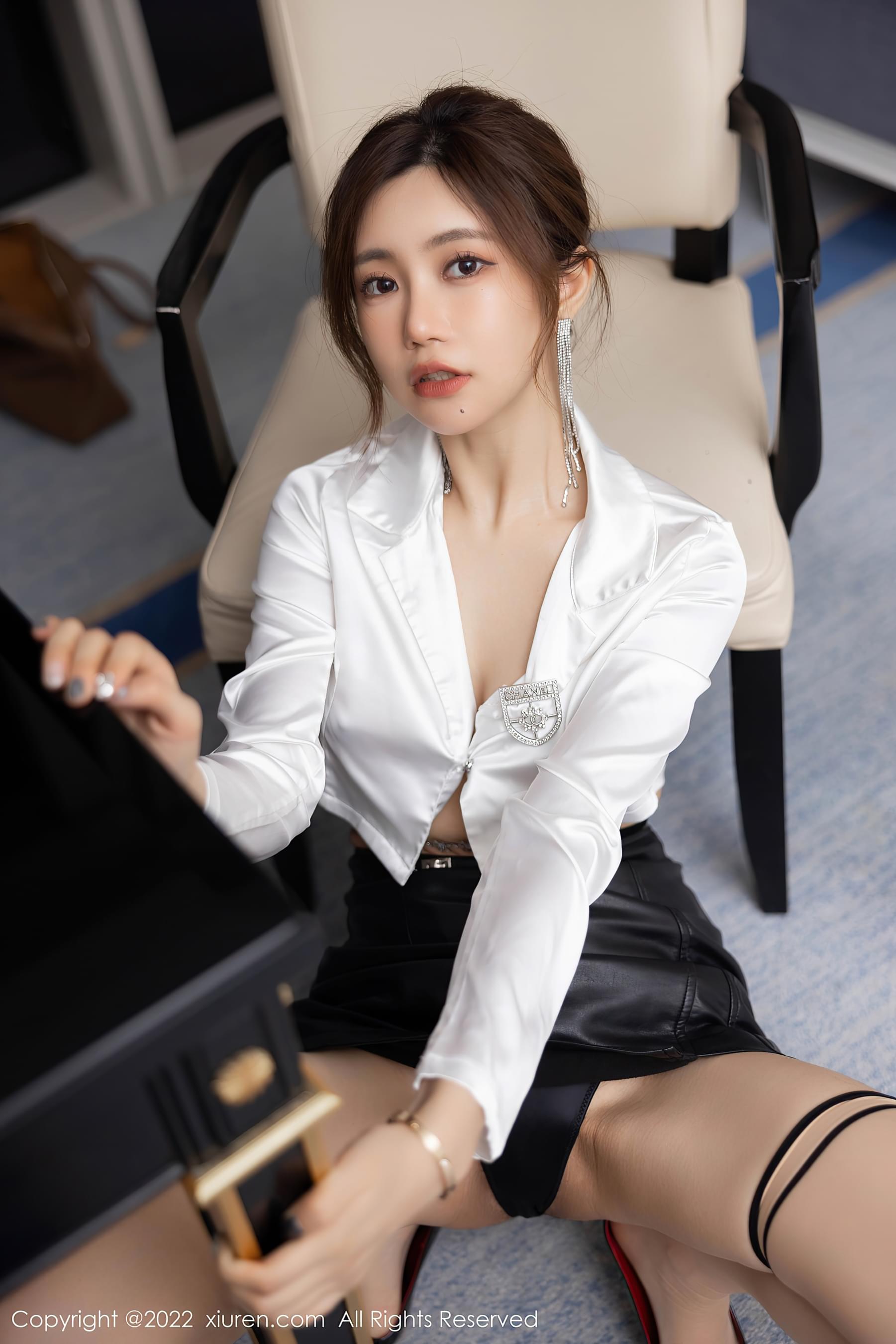 秀人网 No.5189 绮里嘉ula插图7