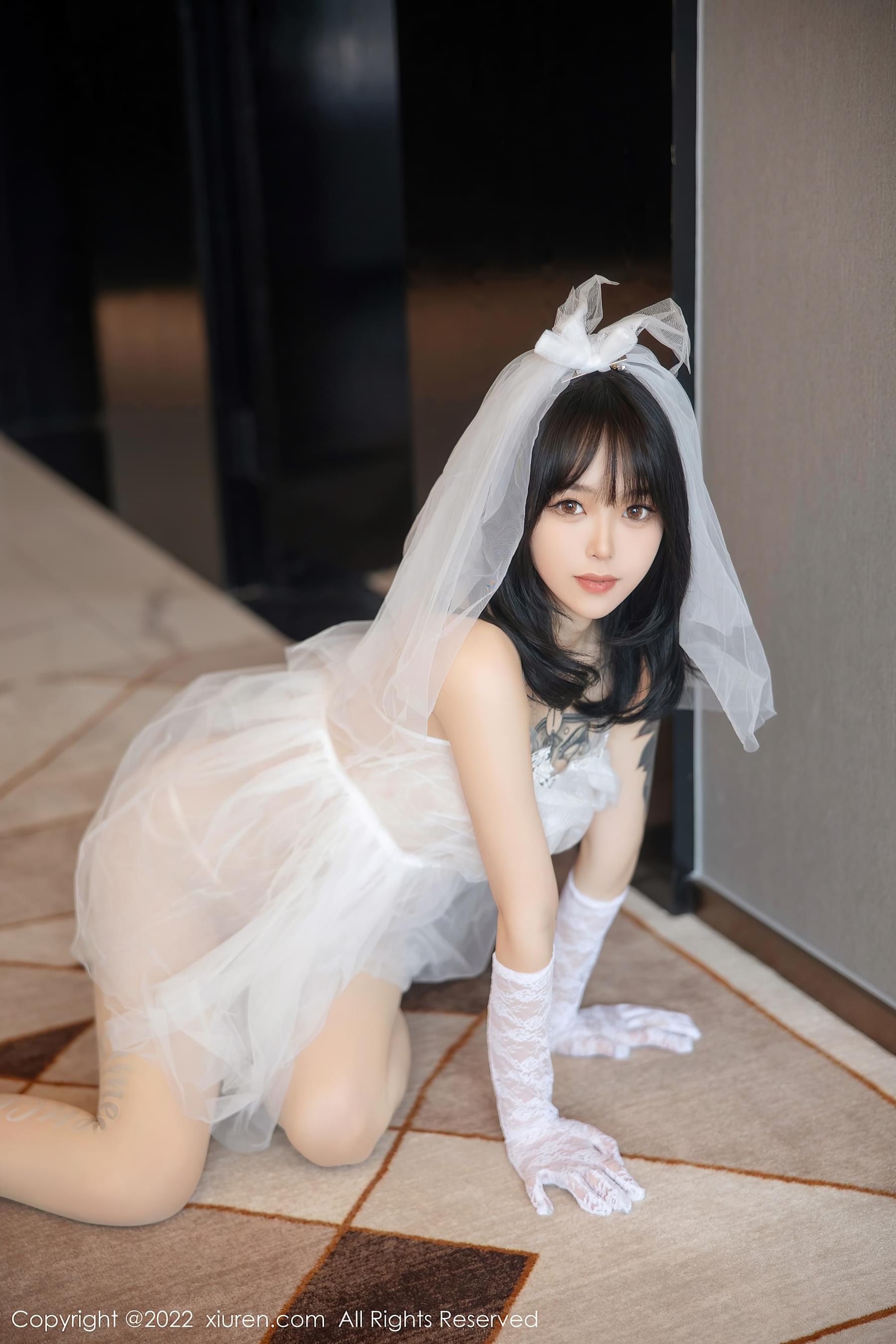 秀人网 No.5212 奶瓶. 婚纱服美腿插图3