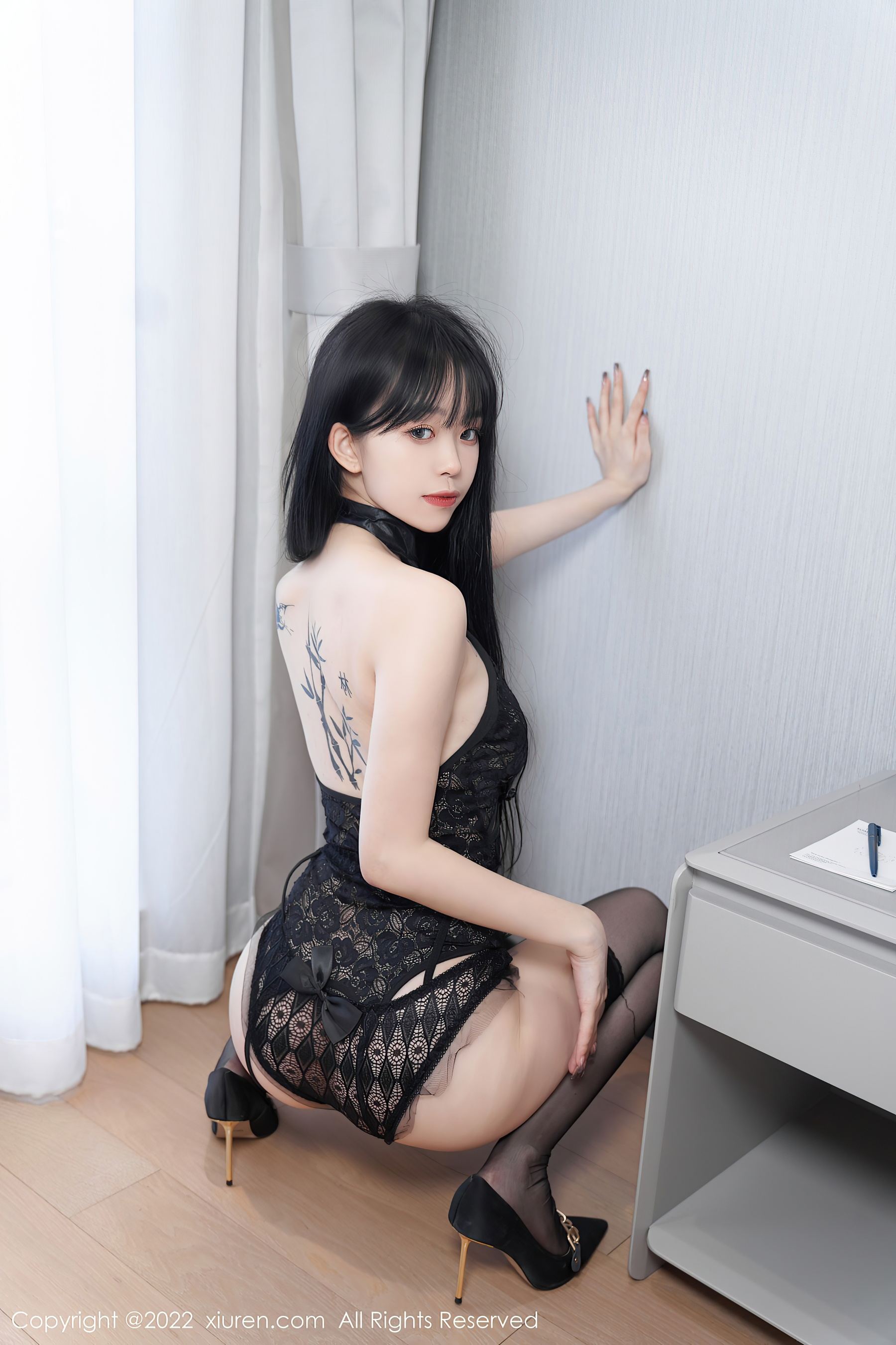 秀人网 No.5243 奶瓶. 黑丝美腿
