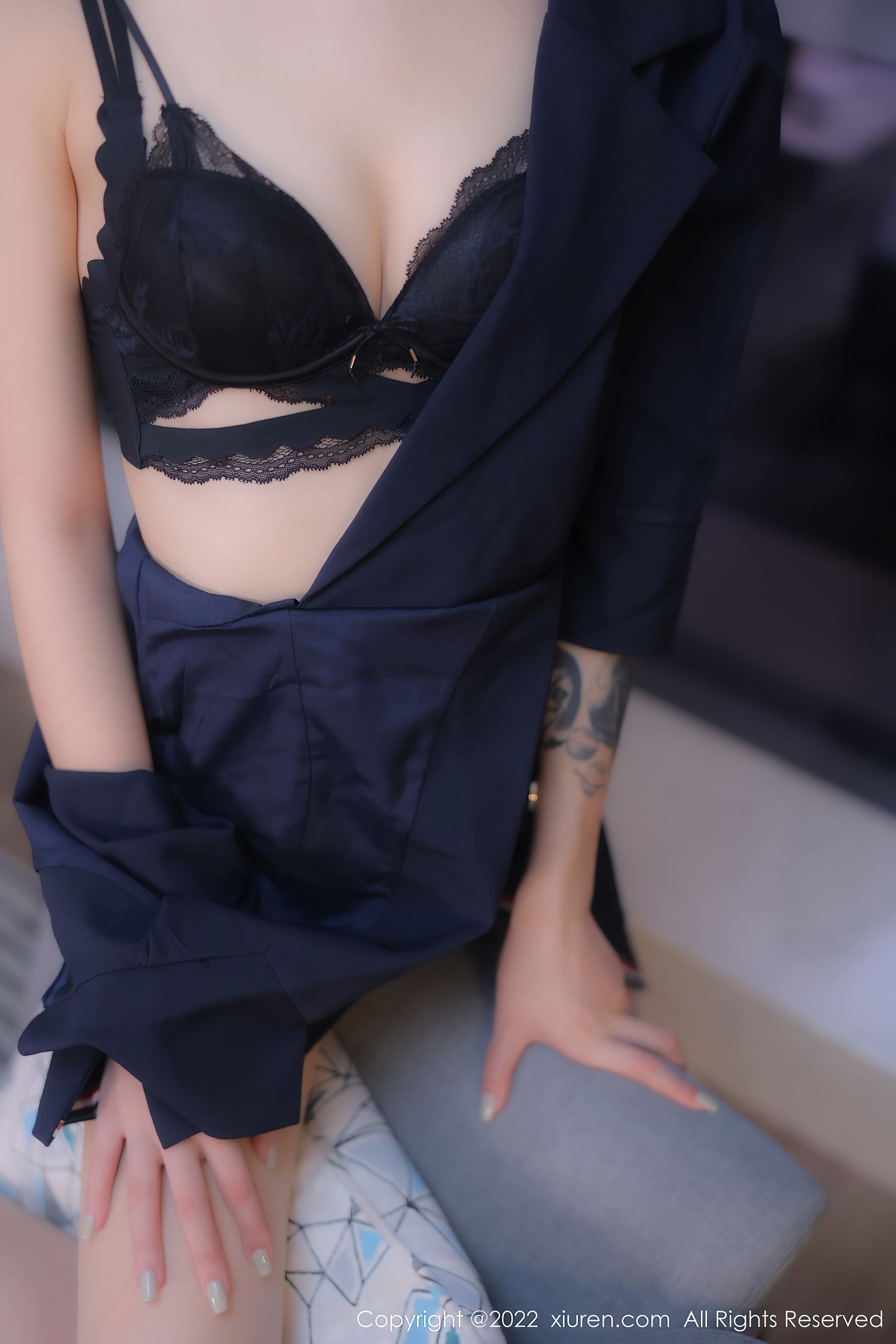 秀人网 No.5329 77qiqi 美腿丝袜插图2