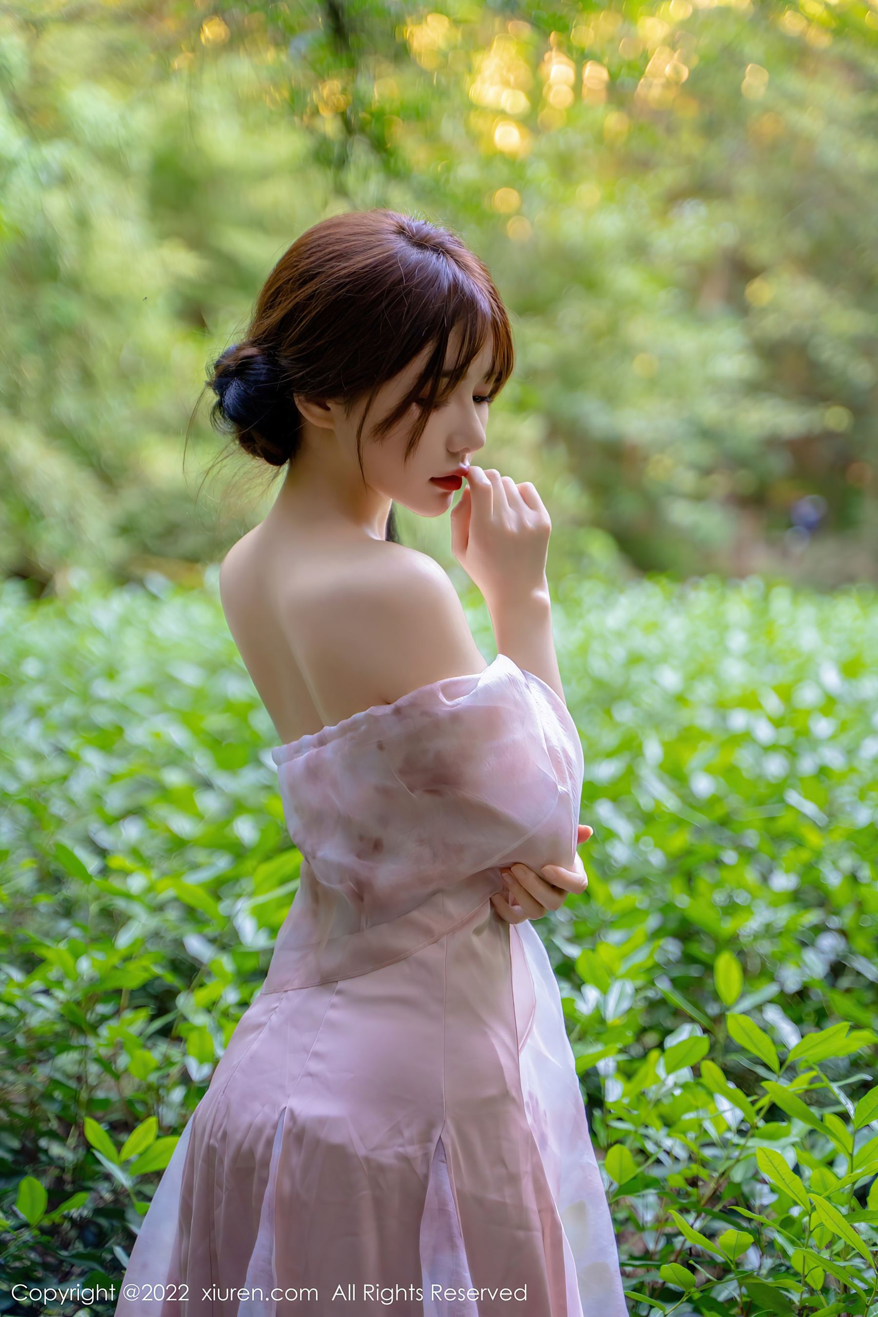 秀人网 No.5690 婠婠么 美腿长裙插图3
