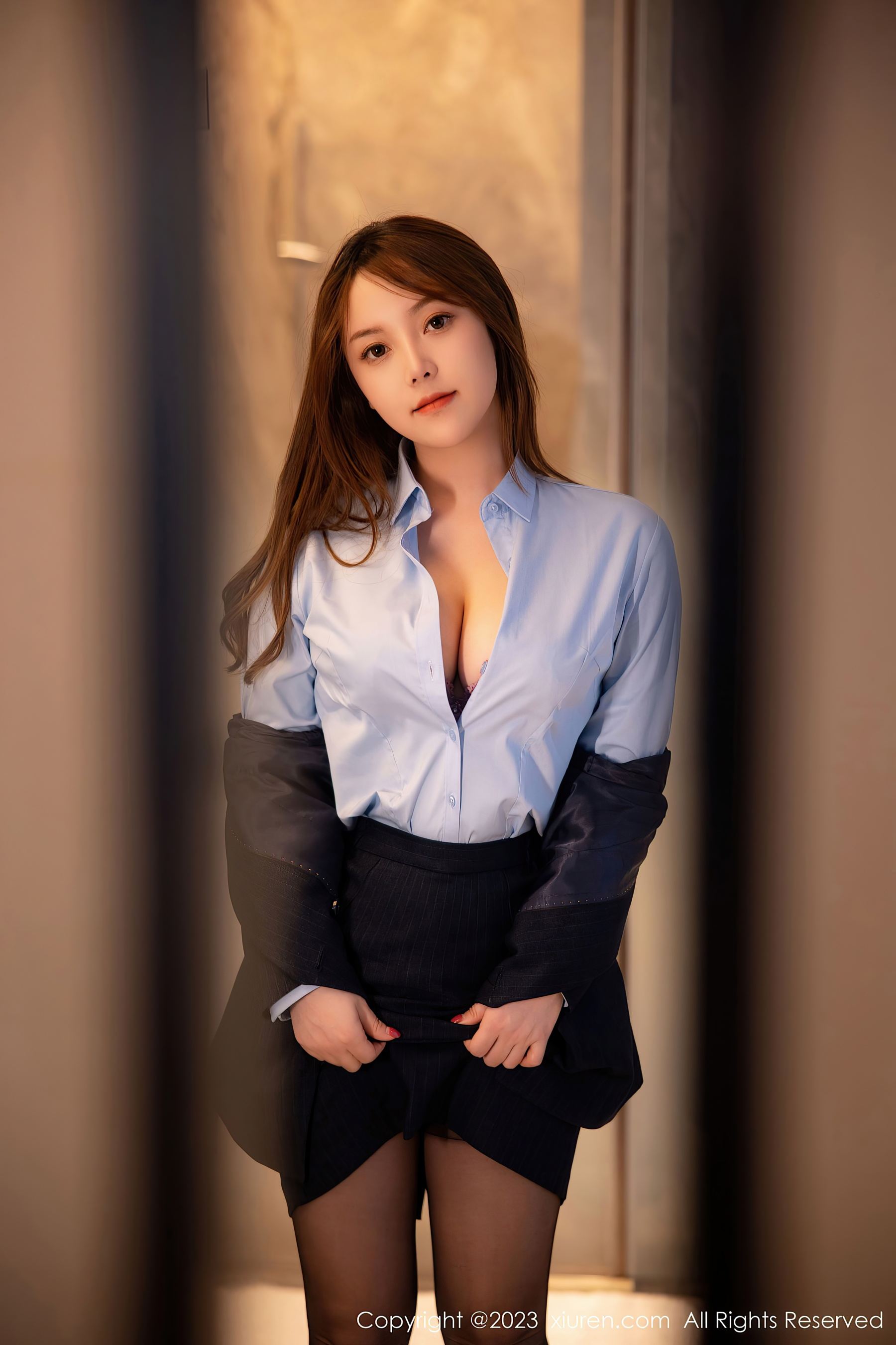 秀人网 No.6190 豆瓣酱 制服美臀插图