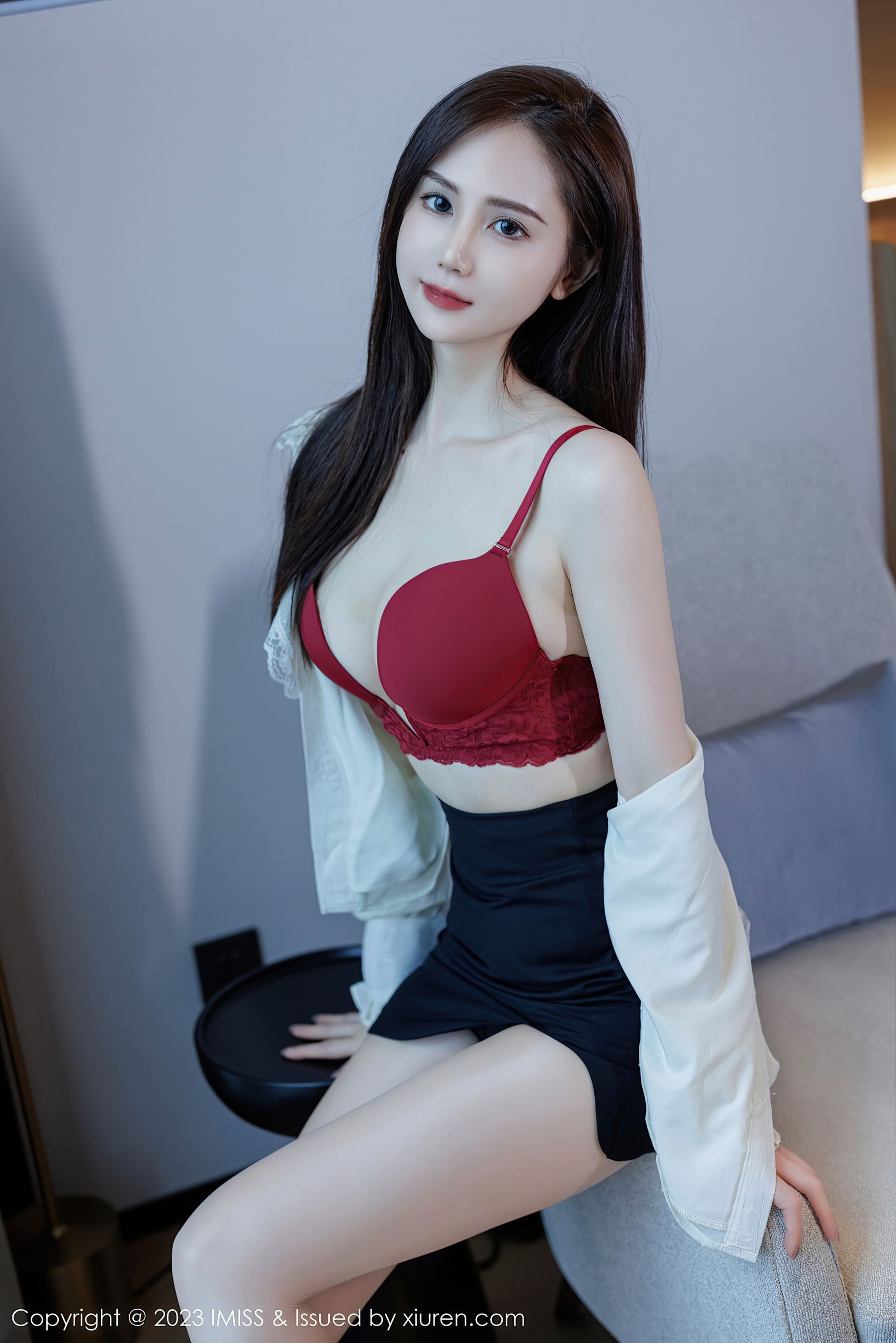 爱蜜社 VOL.722 SISY思 短裙丝袜插图3