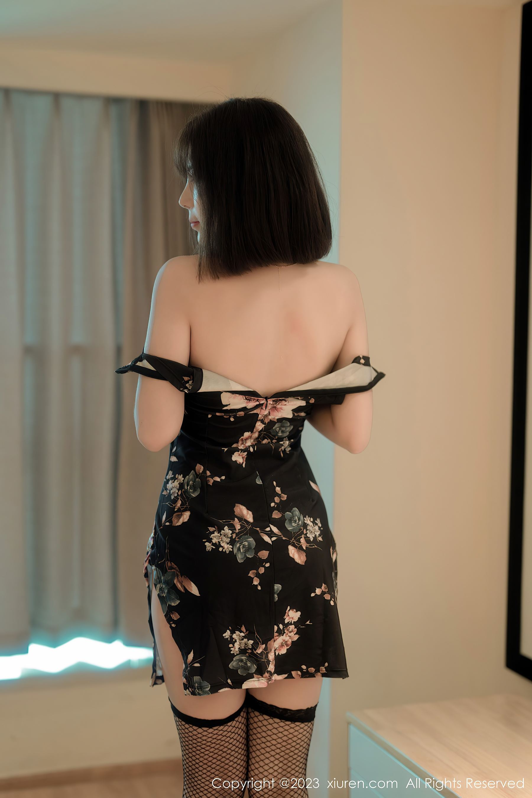 秀人网 No.6692 徐甜心 黑丝美腿插图9