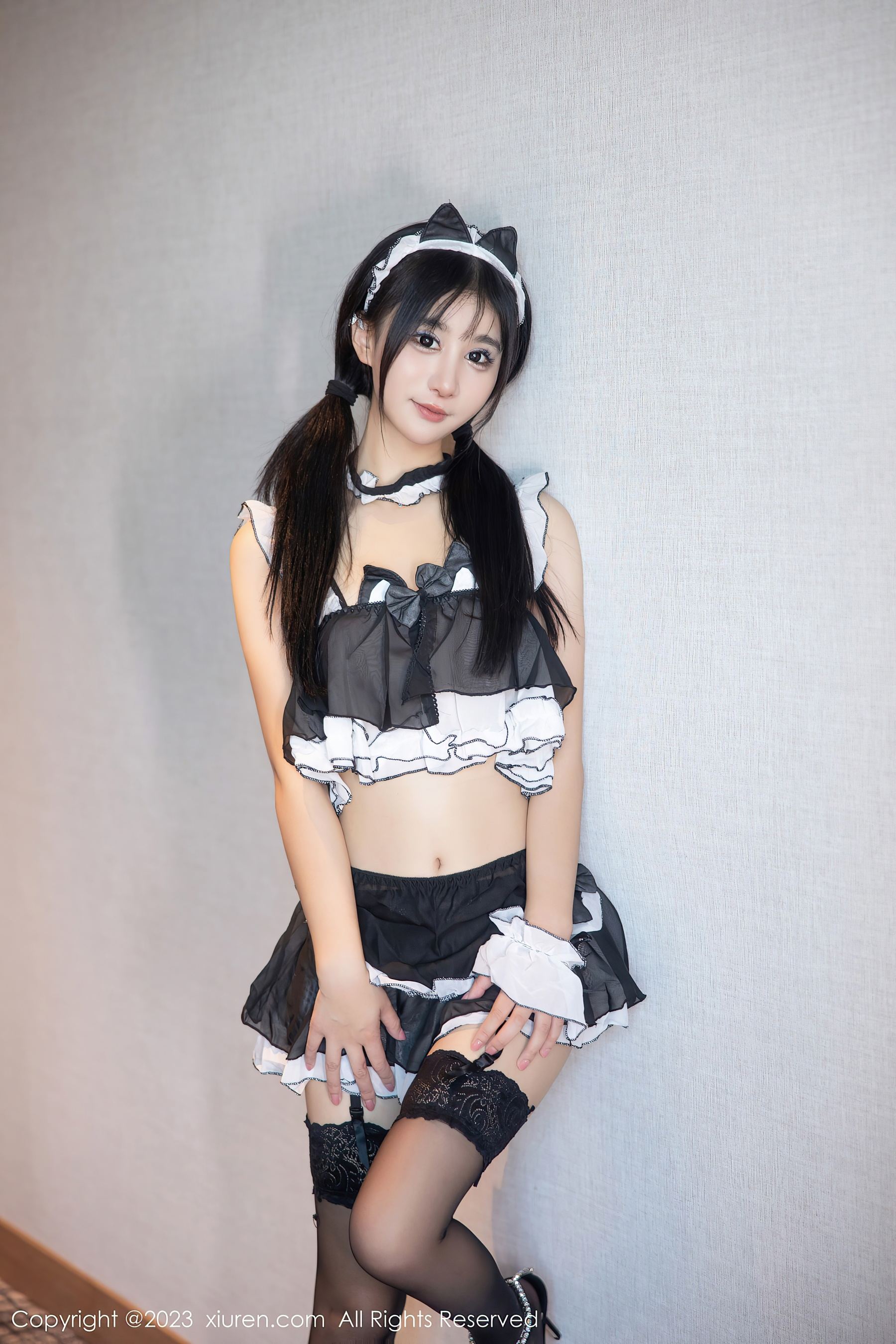 秀人网 No.6795 小果冻儿 黑丝美腿插图