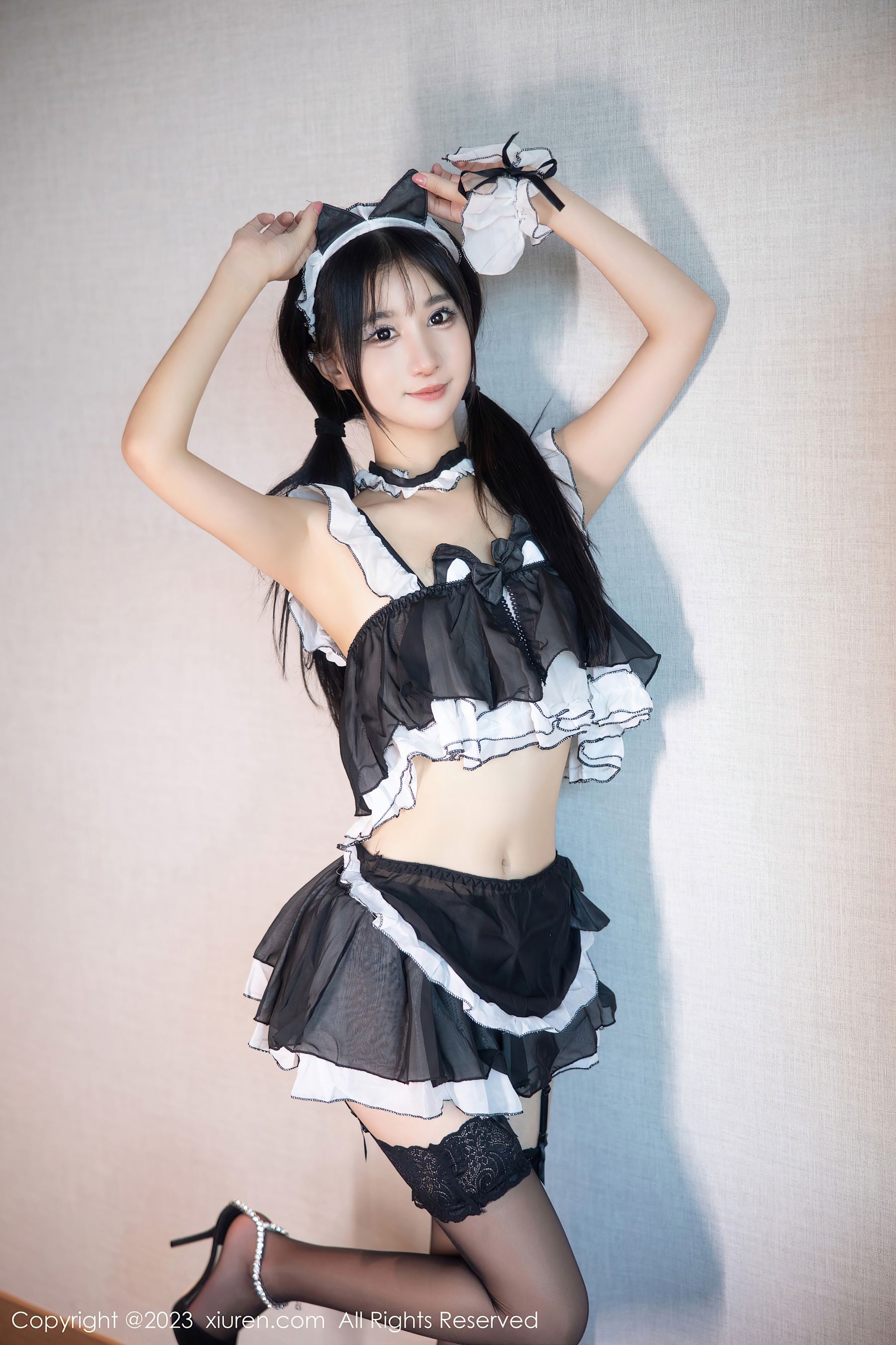 秀人网 No.6795 小果冻儿 黑丝美腿插图4