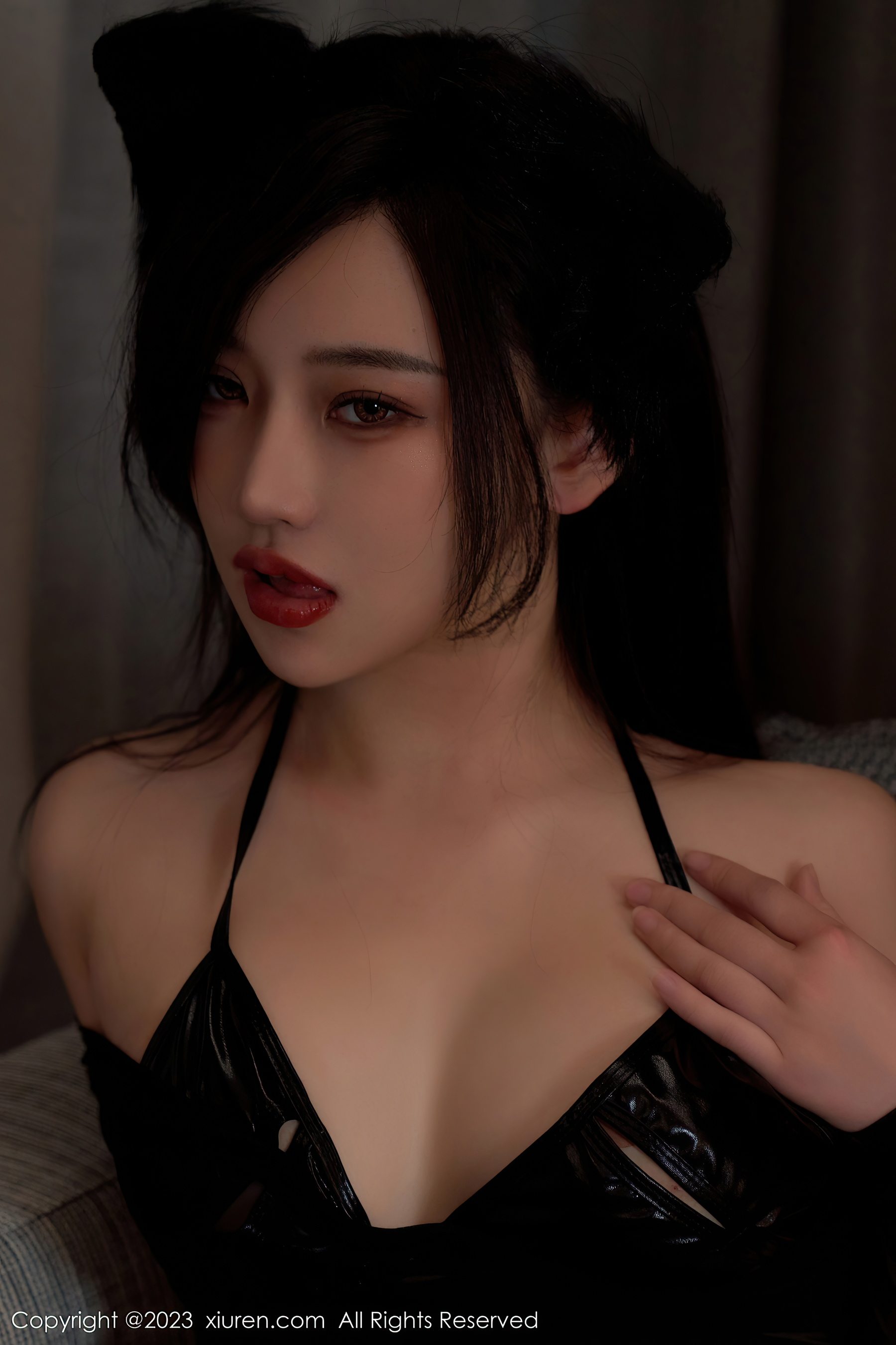 秀人网 No.6826 妙可可Cheese 黑丝美腿插图4