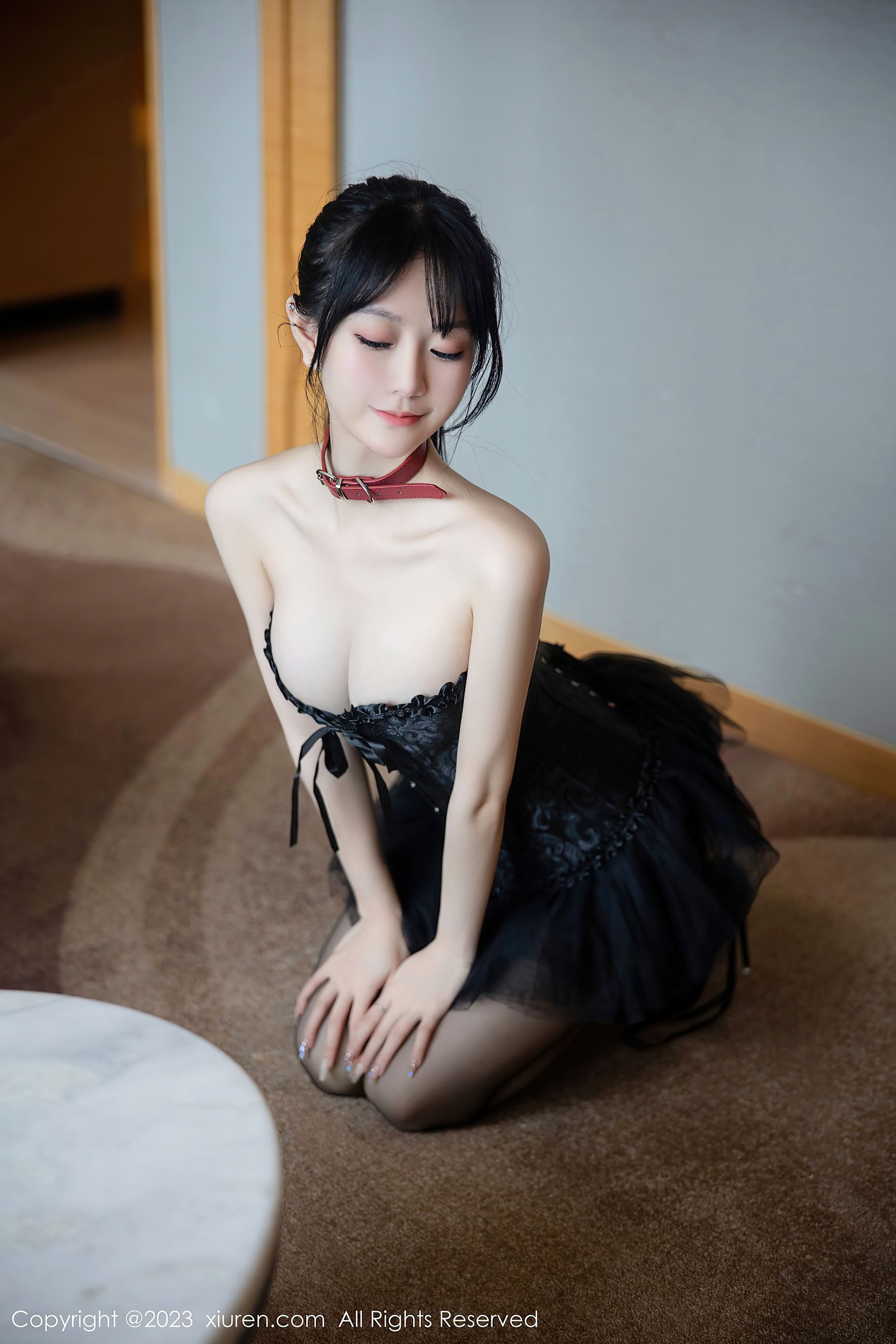 秀人网 No.6961 幼幼 黑丝美腿插图5