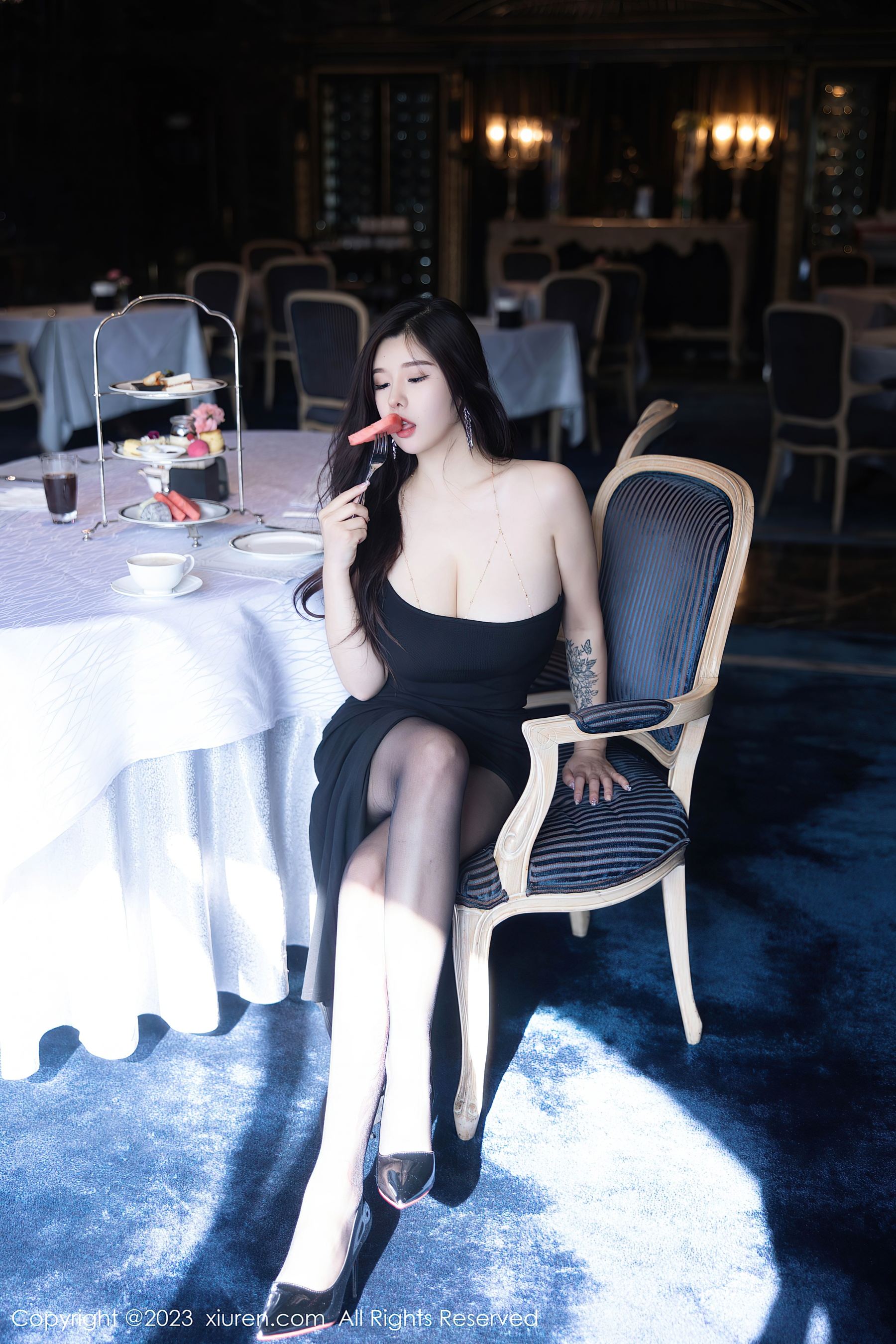 秀人网 No.6973 周思乔Betty 黑丝美臀插图7