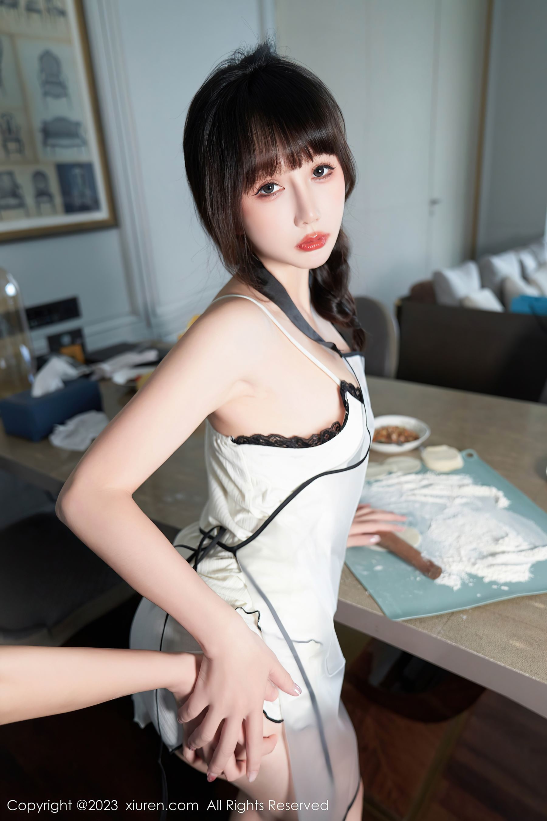 秀人网 No.6975 波巧酱 美腿妩媚