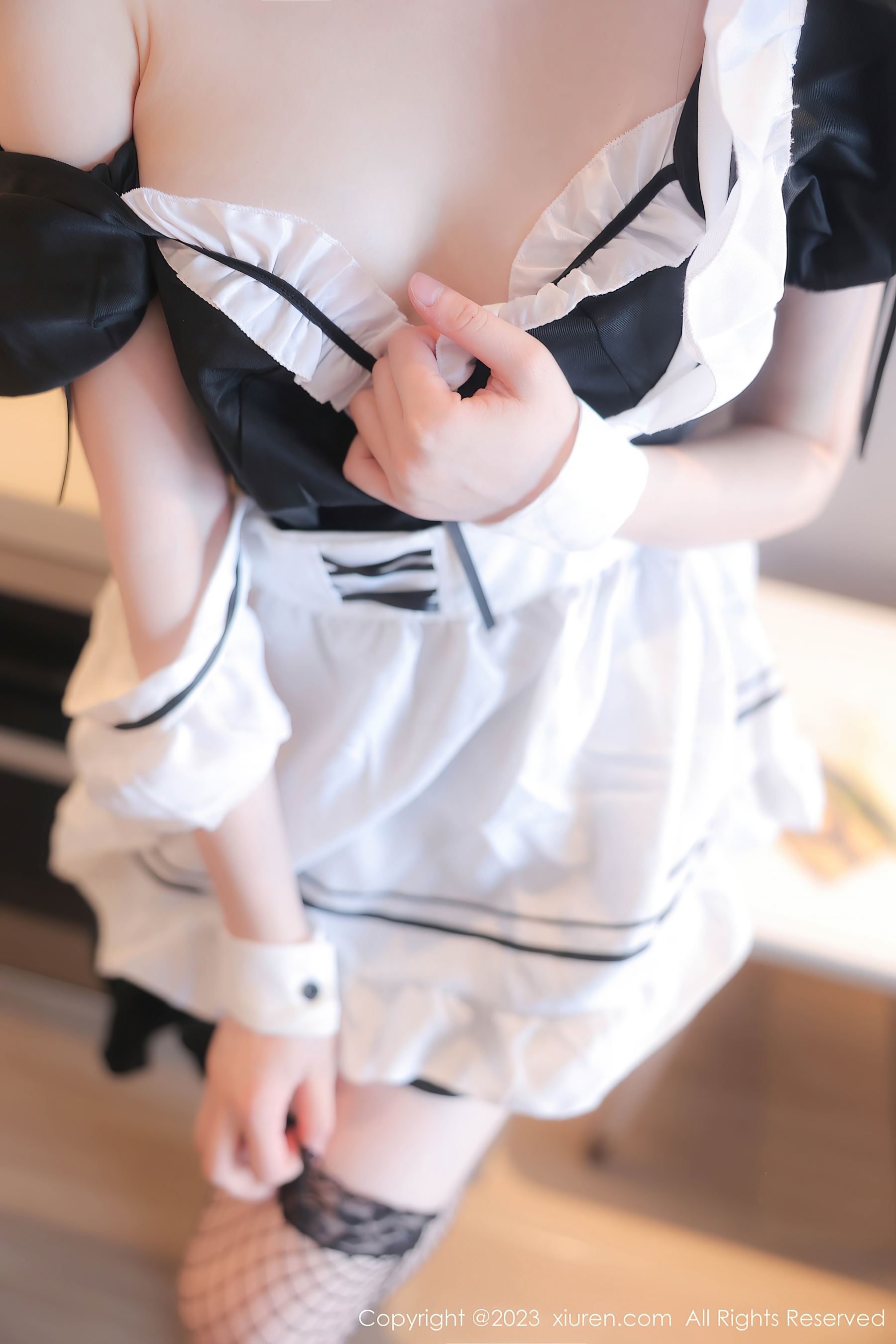 秀人网 No.7034 林悠悠 女仆美腿插图8