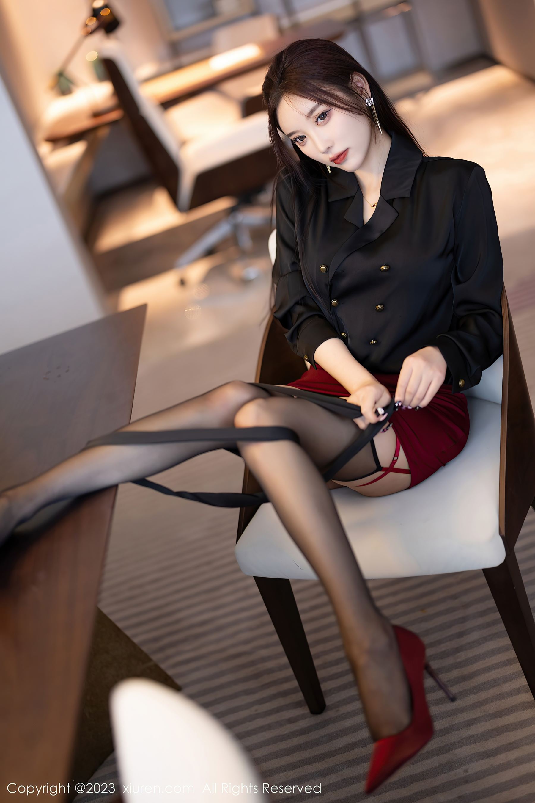 秀人网 No.7062 杨晨晨Yome 短裙美腿插图5
