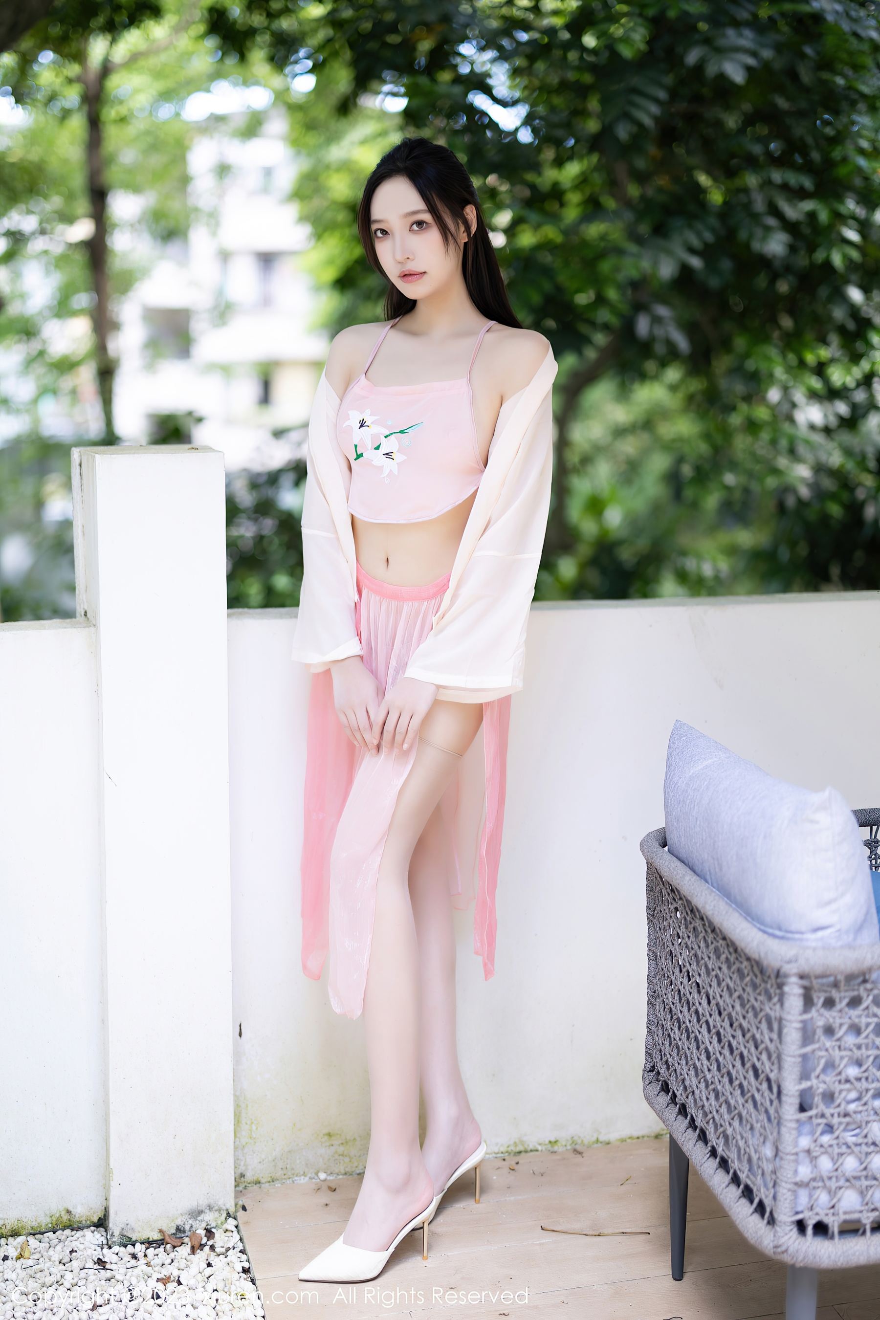 秀人网 No.7139 郑颖姗Bev 美腿旗袍插图3